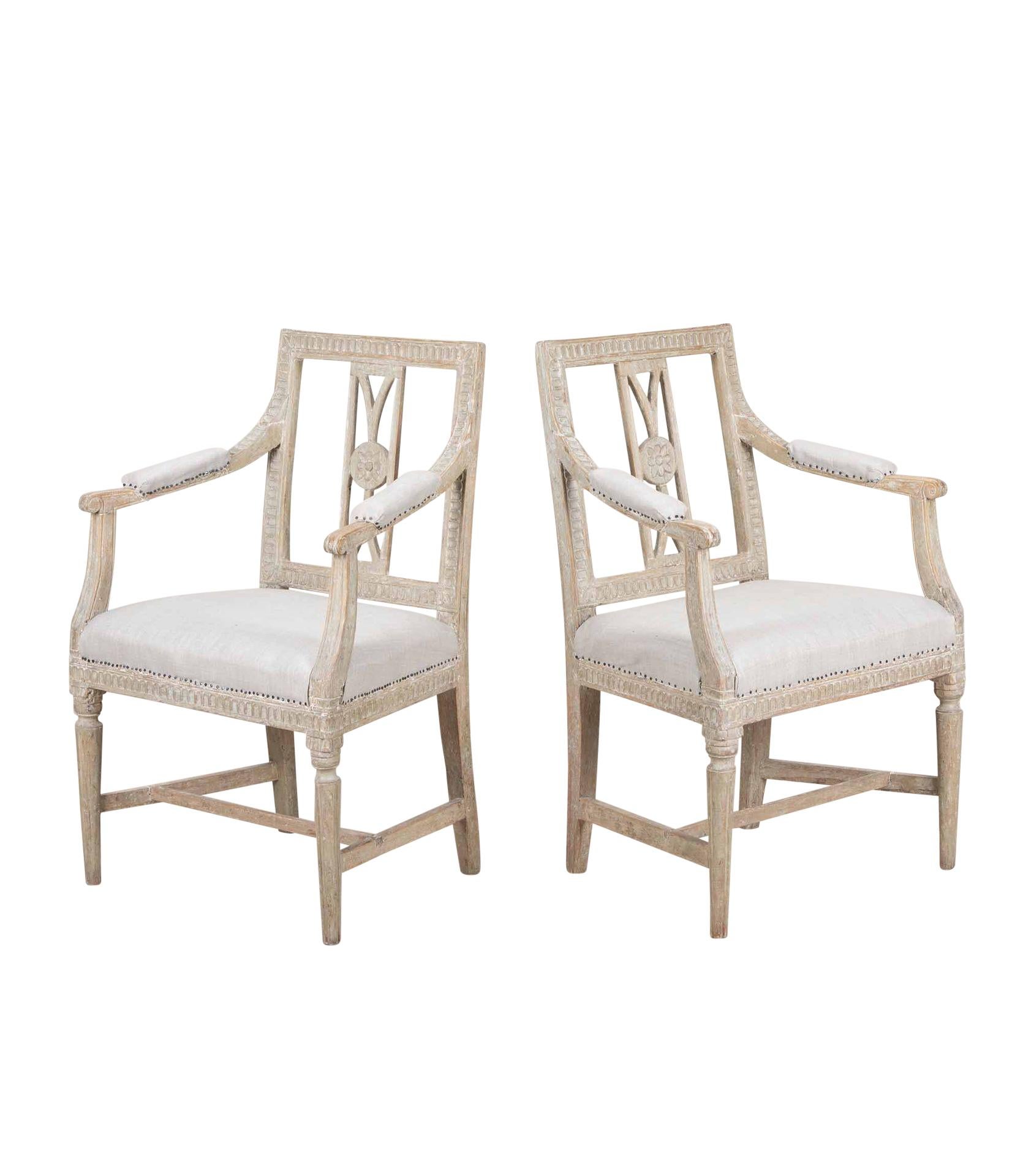 Paar schwedische Lindome-Stühle aus dem frühen 19. im Angebot 1