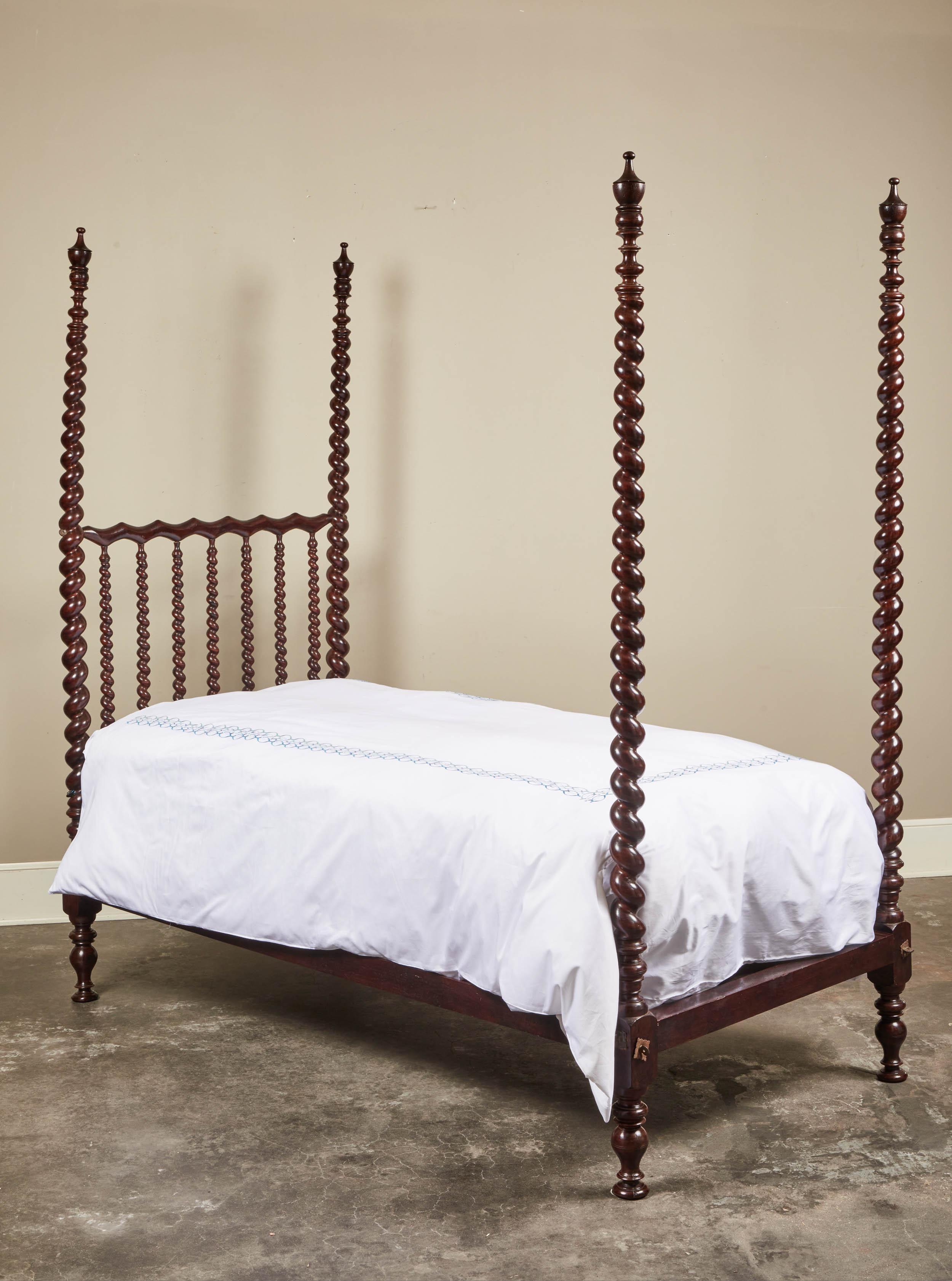 Pair of Early 20th Century Spanish Majorcan Walnut Poster Beds 4