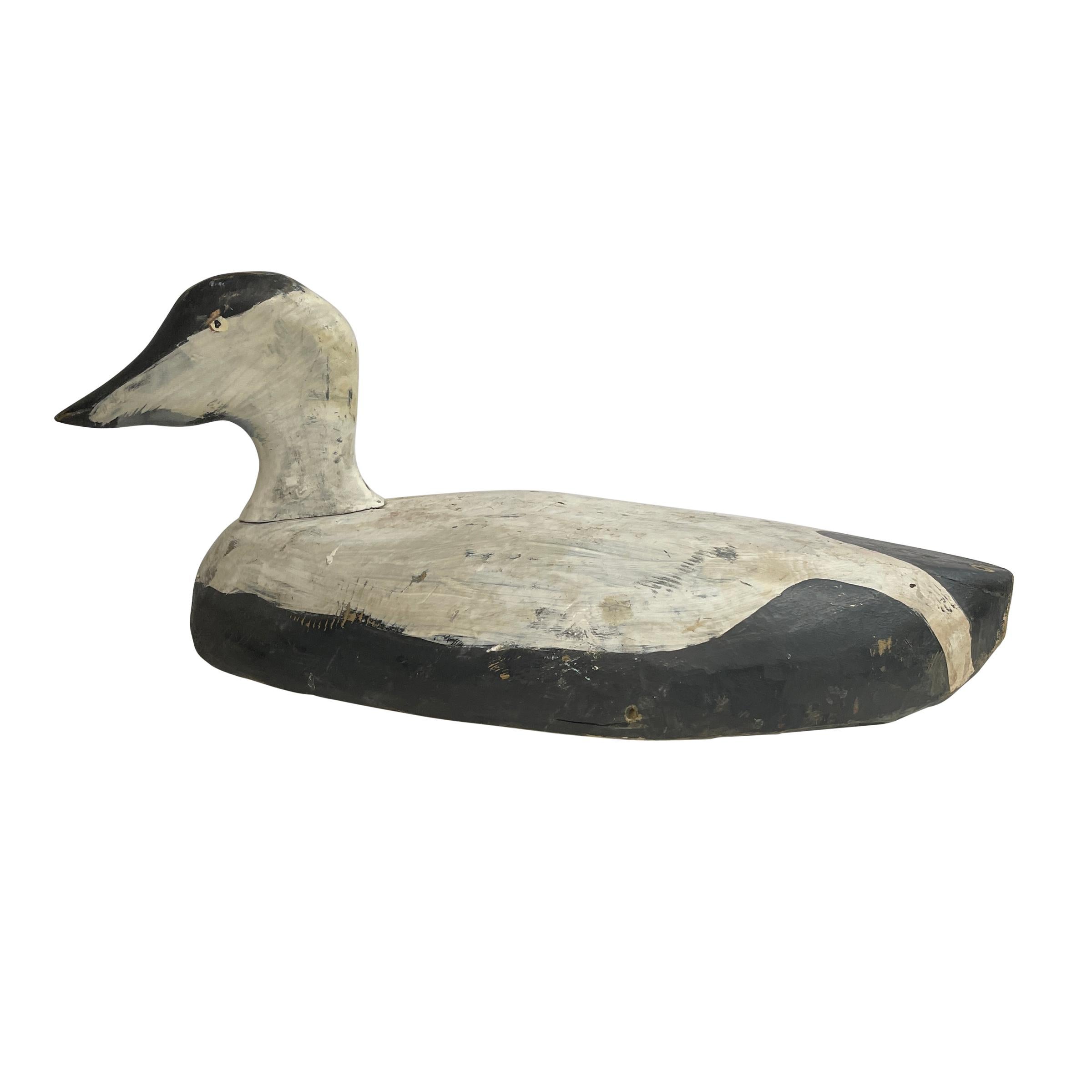 Pair of Early 20th Century American Eider Duck Decoys For Sale 2