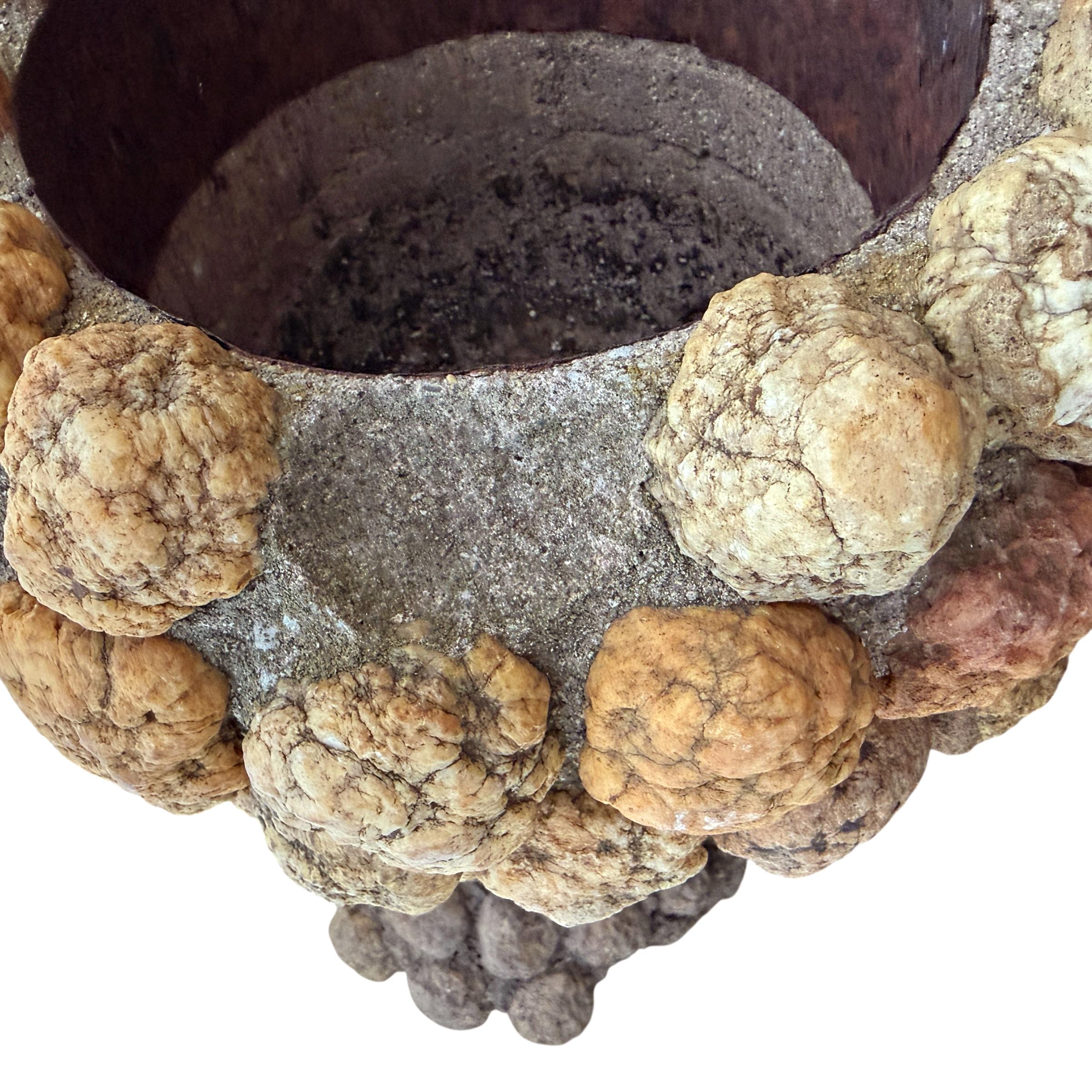 Paire de jardinières en géode d'art populaire américain du début du 20e siècle en vente 4