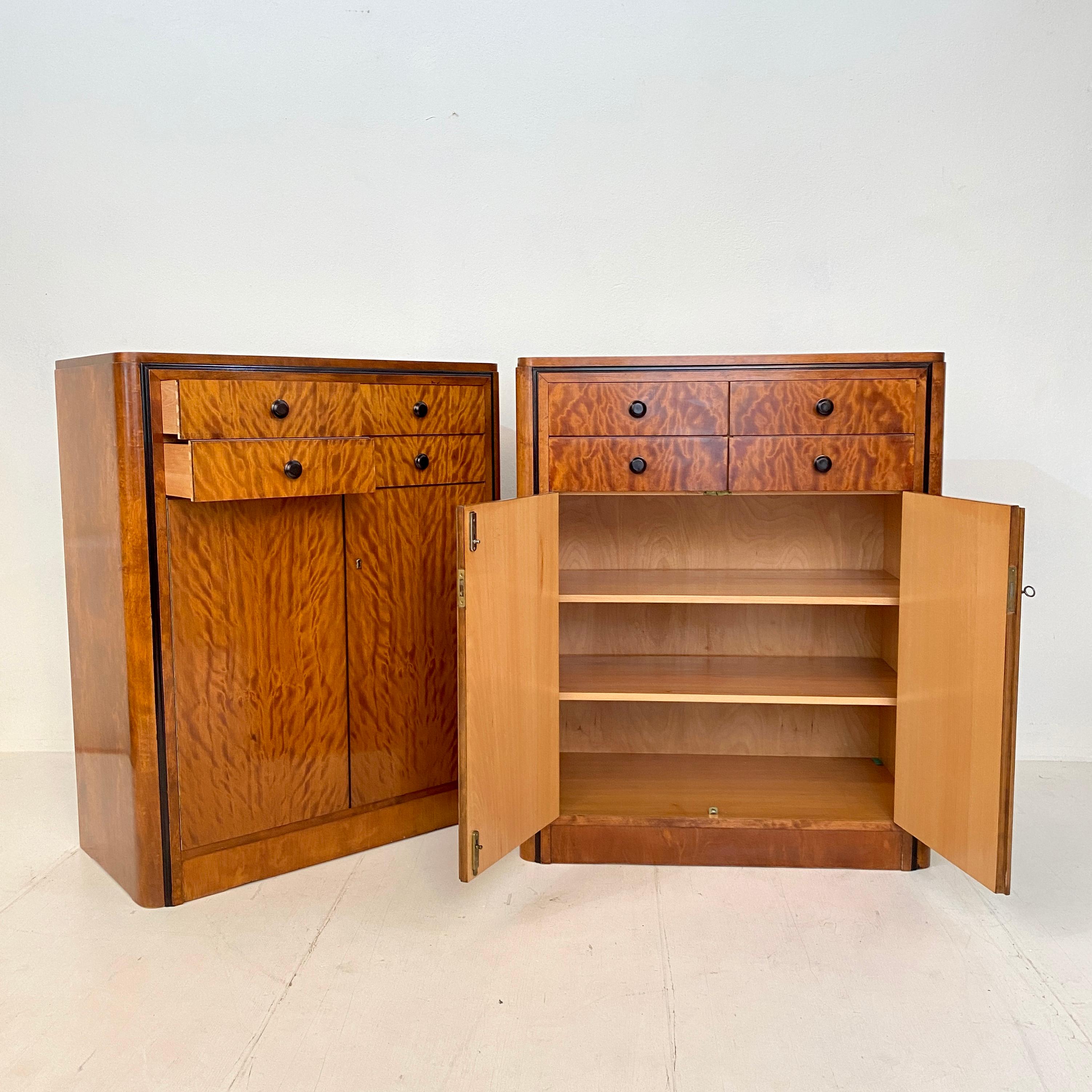 Veneer Pair of early 20th Century Art Deco Dresser Chest of Drawers in Mahogany