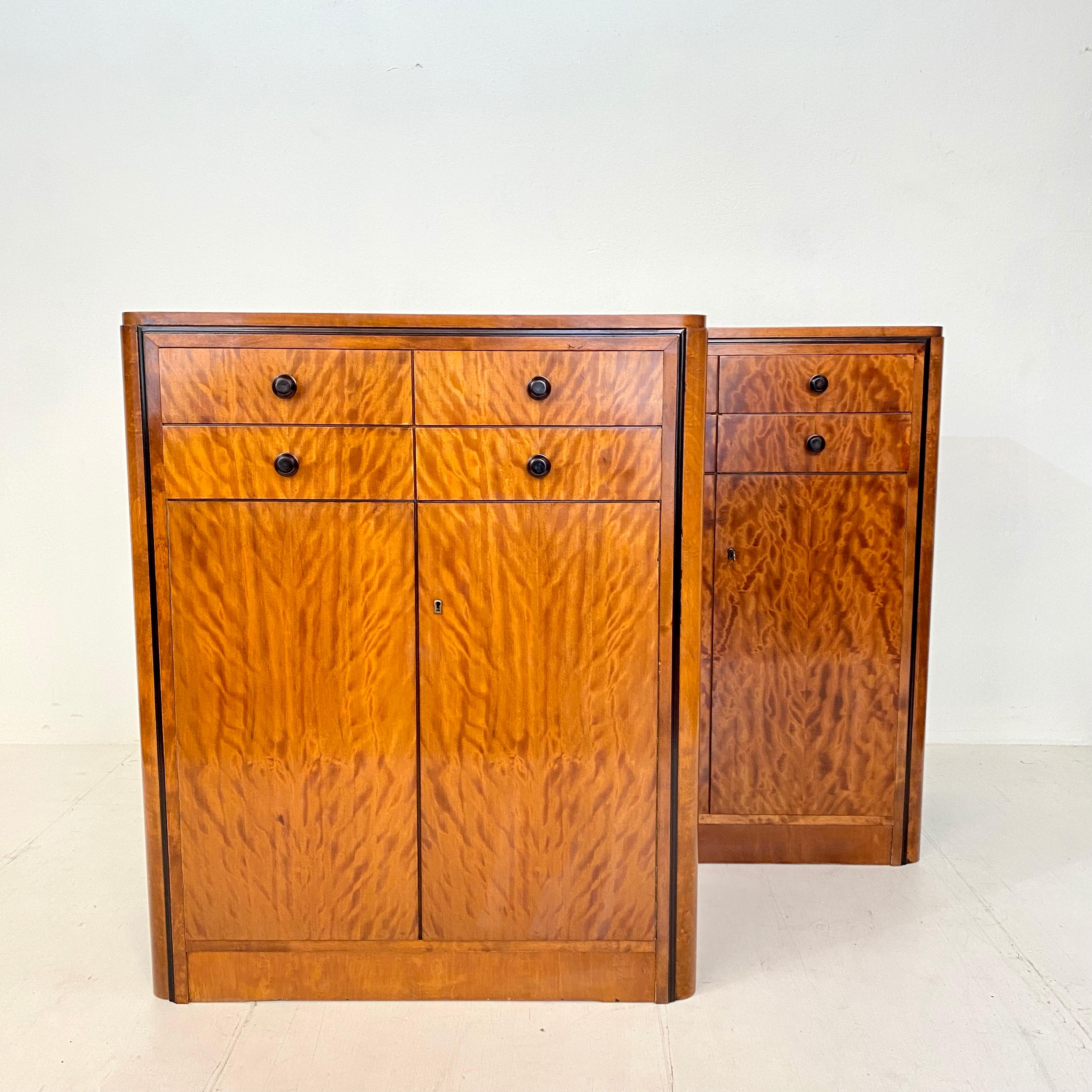 Mid-20th Century Pair of early 20th Century Art Deco Dresser Chest of Drawers in Mahogany