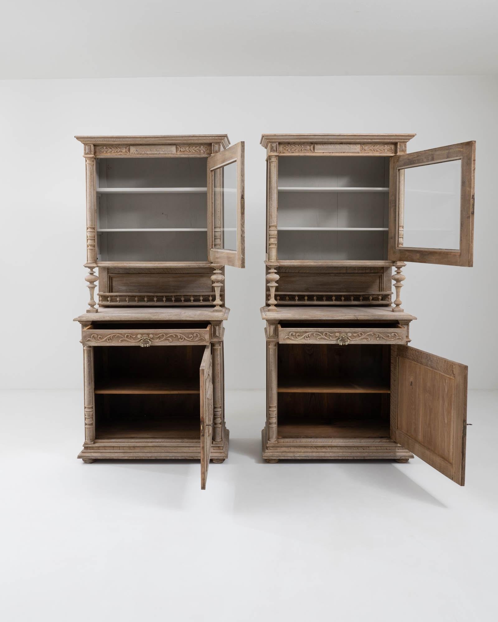 French Pair of Early 20th Century Belgian Oak Vitrines à Deux Corps For Sale
