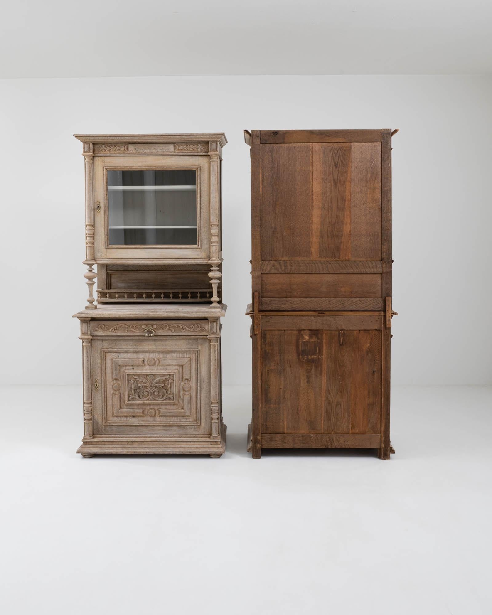 Bleached Pair of Early 20th Century Belgian Oak Vitrines à Deux Corps For Sale