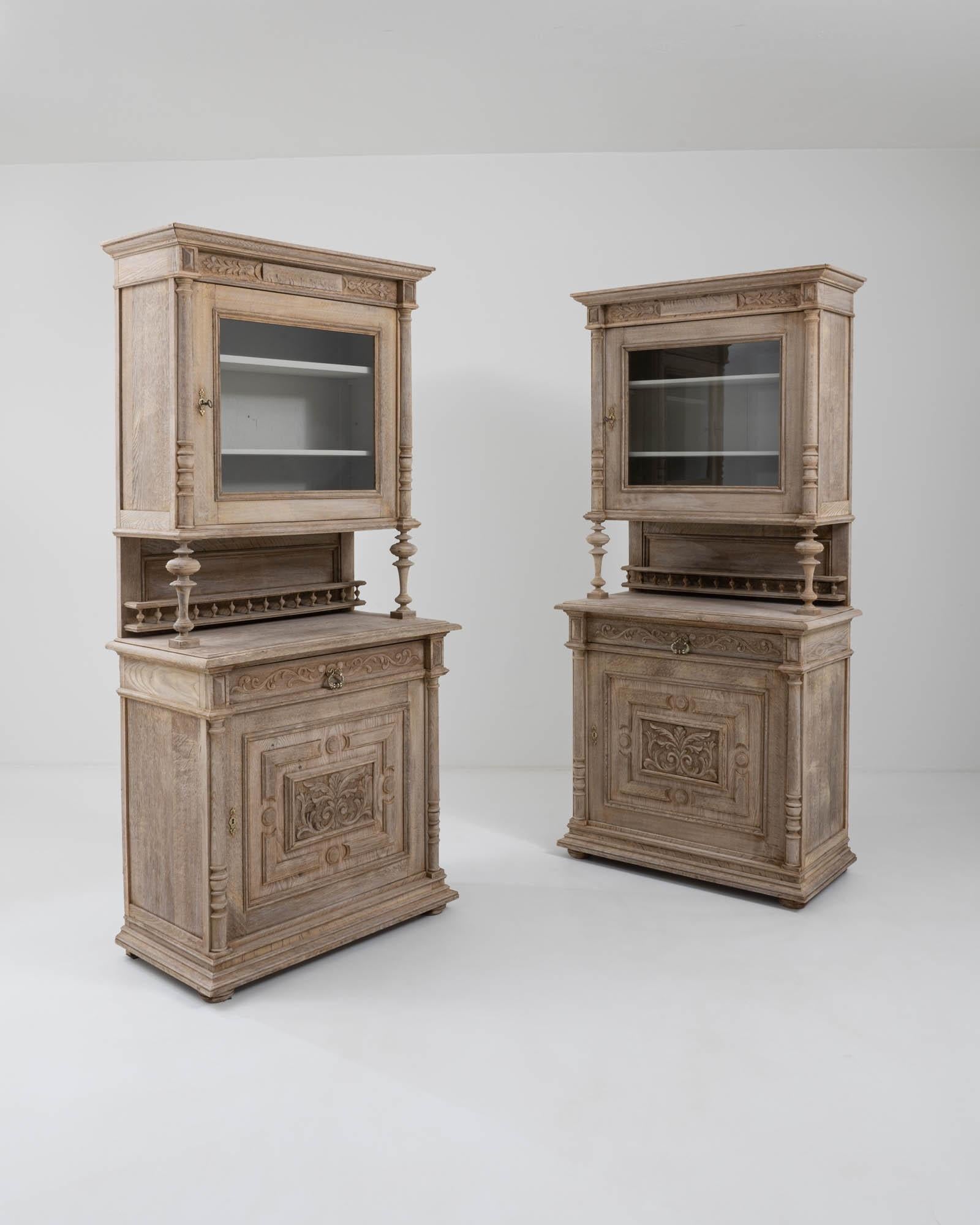 Pair of Early 20th Century Belgian Oak Vitrines à Deux Corps In Good Condition For Sale In High Point, NC