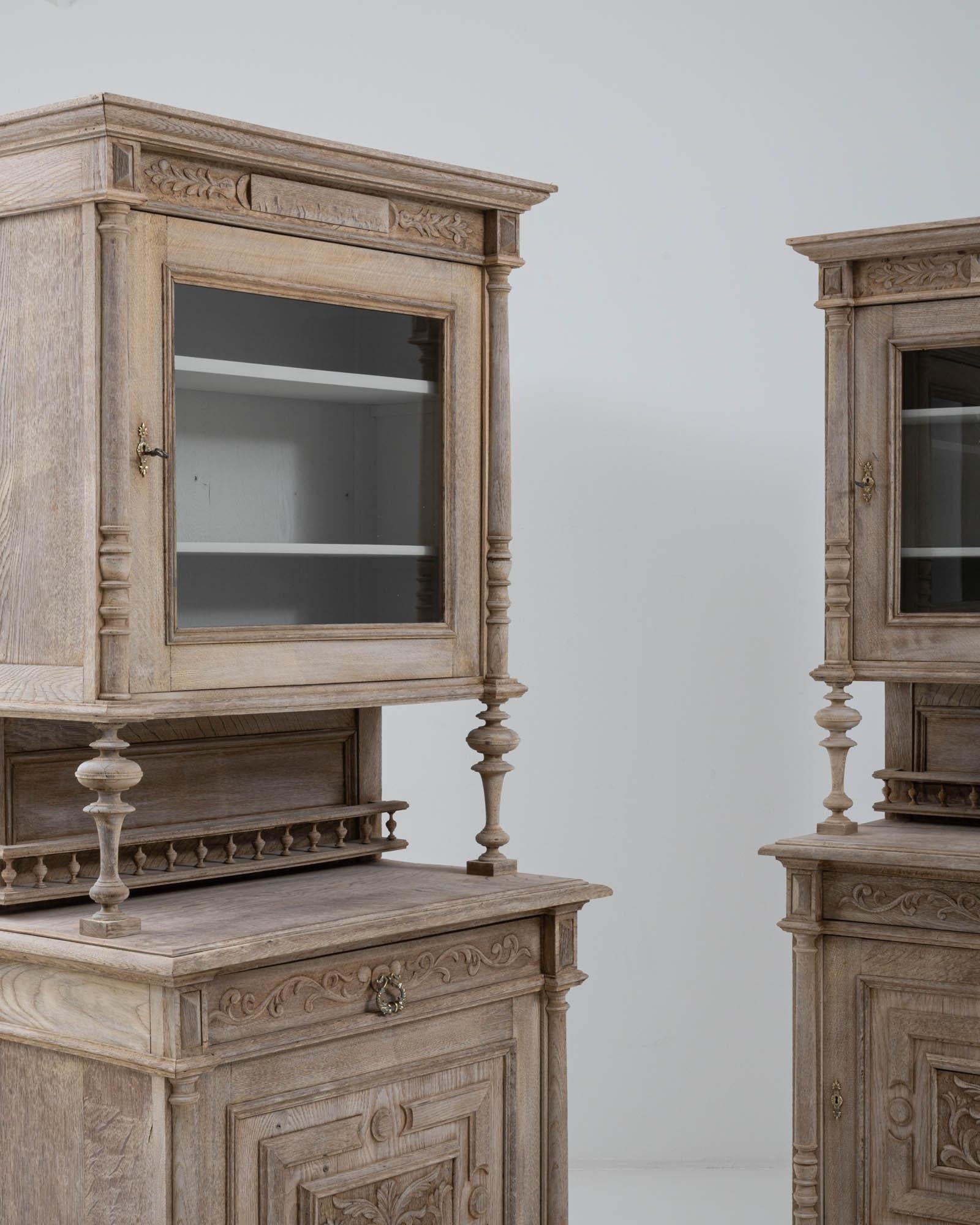 Pair of Early 20th Century Belgian Oak Vitrines à Deux Corps For Sale 2