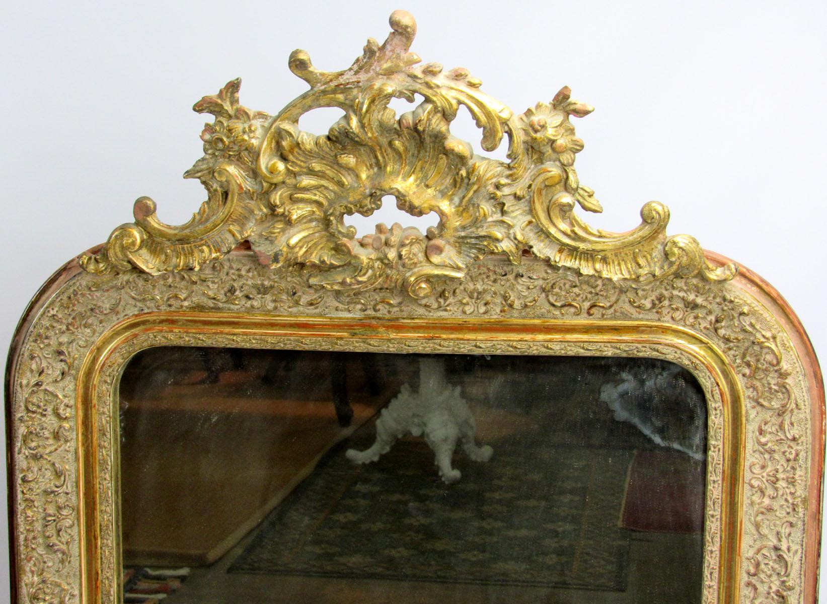 Pair of Early 20th Century Belle Époque Style Giltwood Mirrors 9