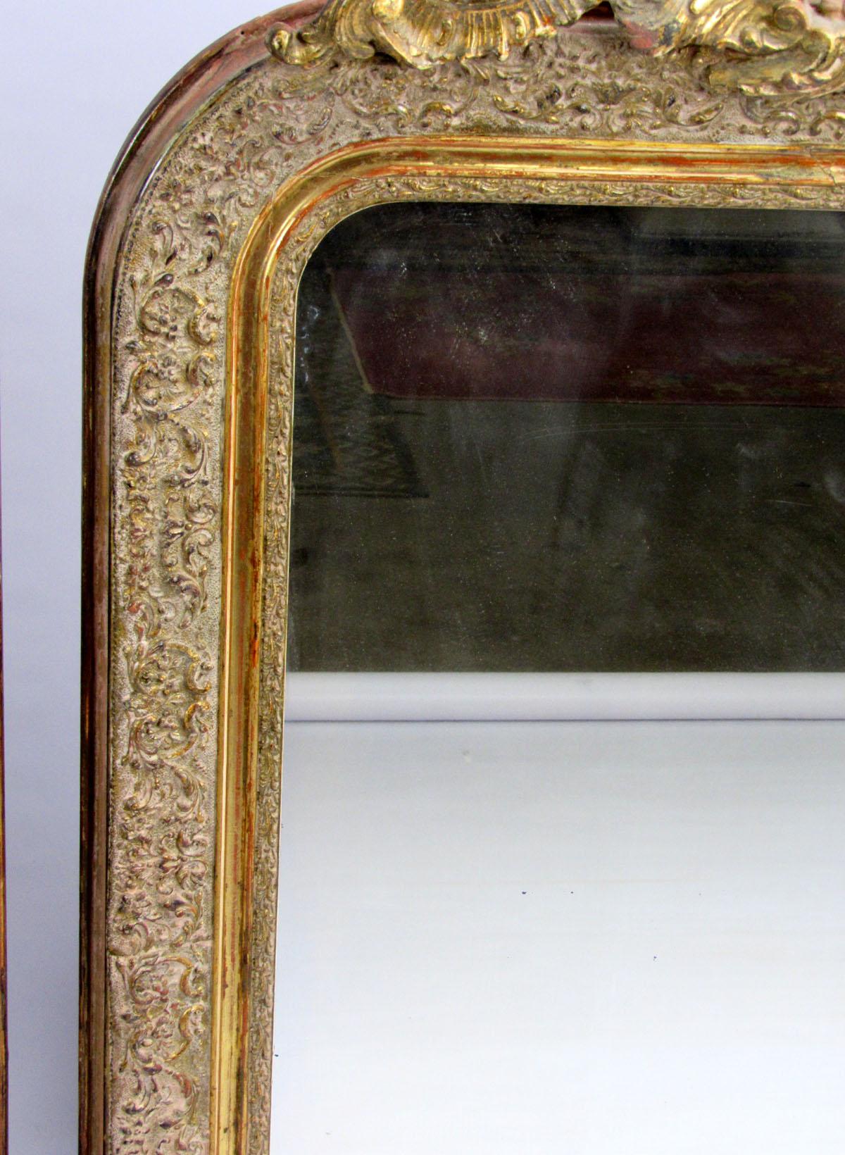 Pair of Early 20th Century Belle Époque Style Giltwood Mirrors 10