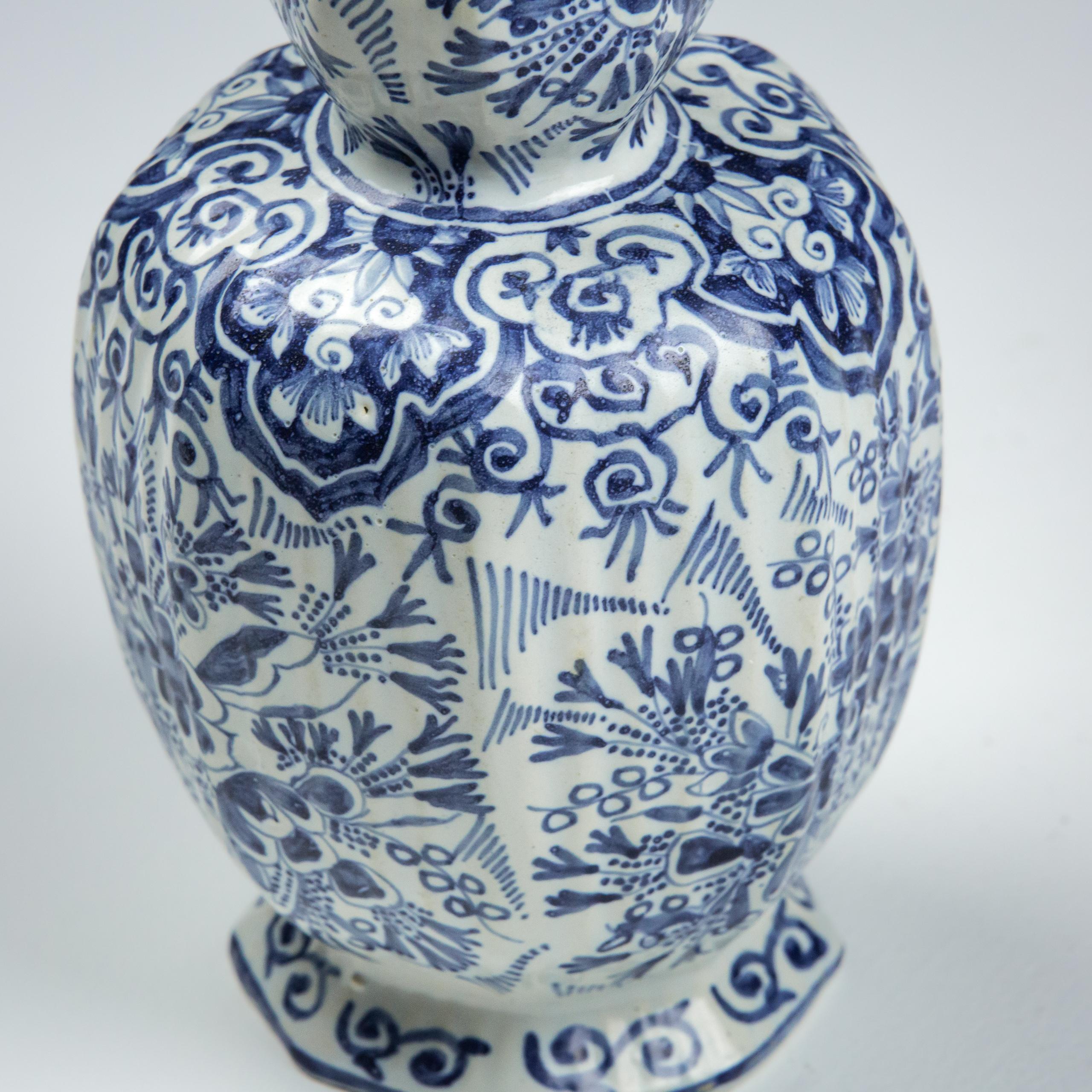 Pair of Early 20th Century Blue and White Delft Gourd Vase 3