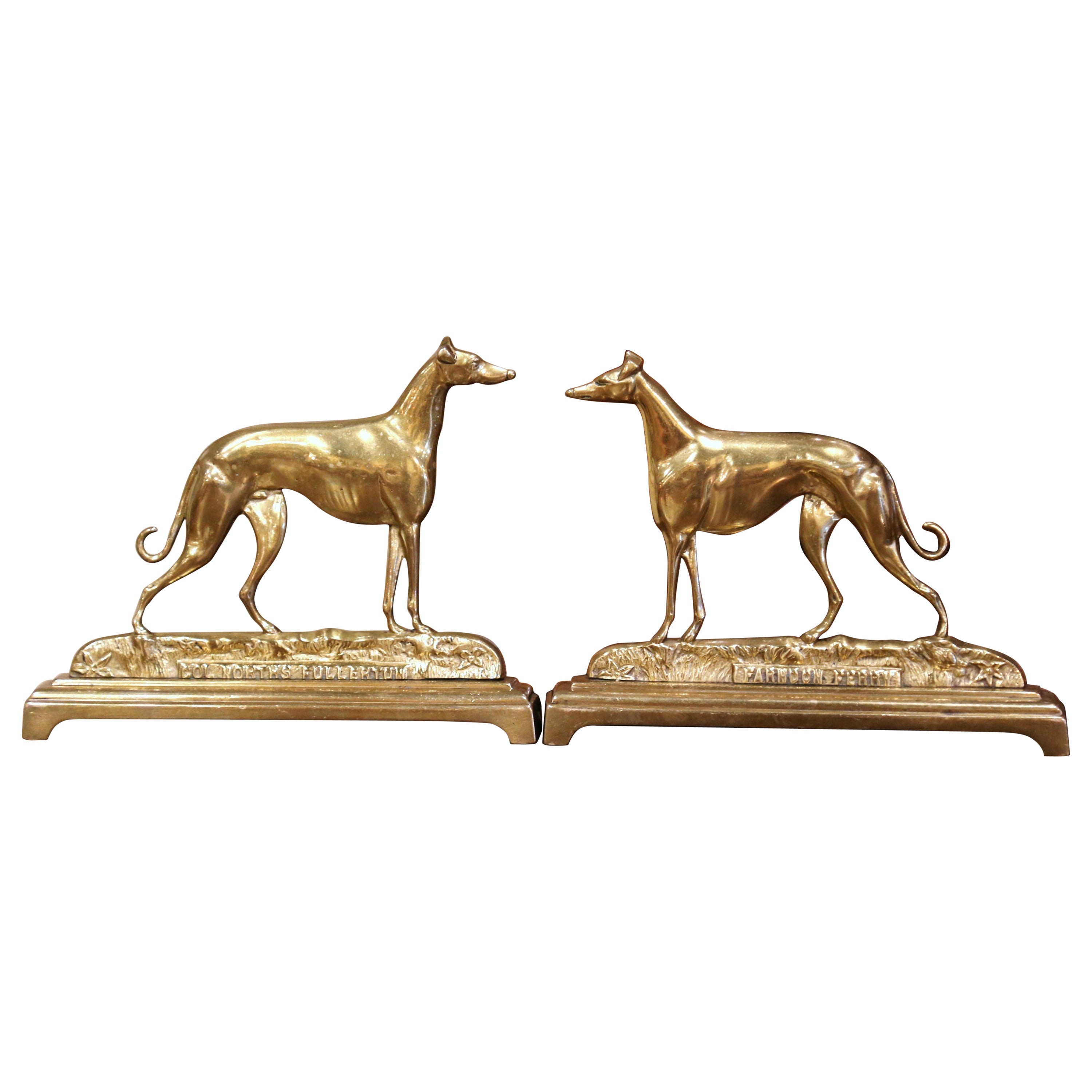 Paire de sculptures en laiton du début du 20e siècle représentant des lévriers vainqueurs de la coupe Waterloo