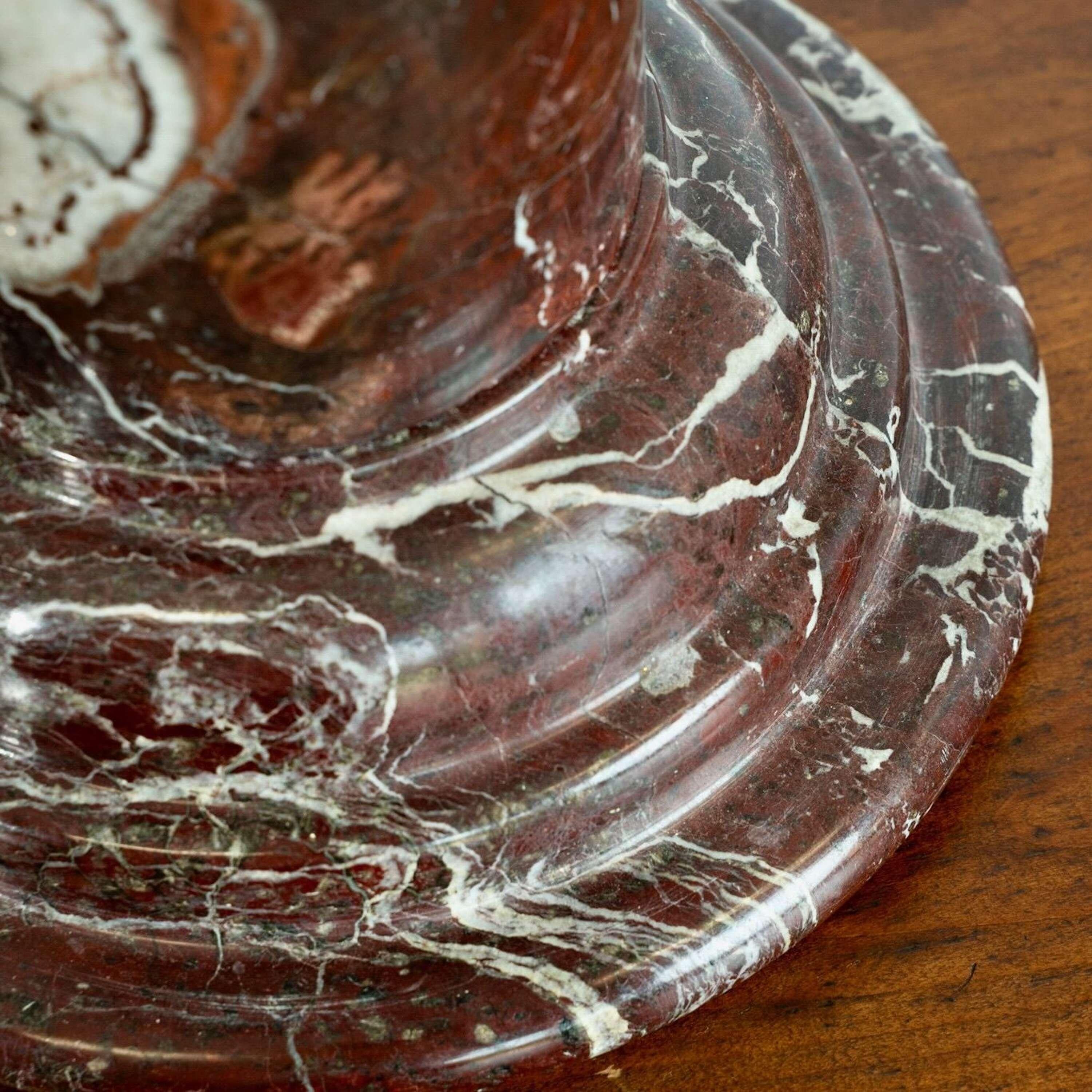 Sculpté à la main Paire de piédestaux en marbre basque brèche du début du 20e siècle en vente