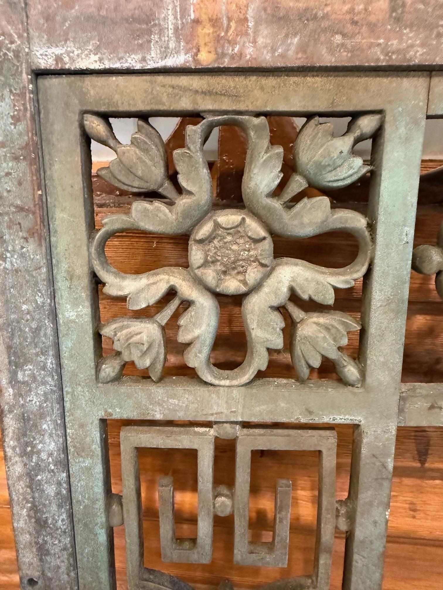 Pair of Early 20th Century Bronze Panels, Signed John Polachek Bronze & Iron Co. For Sale 2