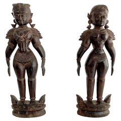 Antique Pair of Early 20th Century Carved Marapcchi Bommais Dolls from Southern India