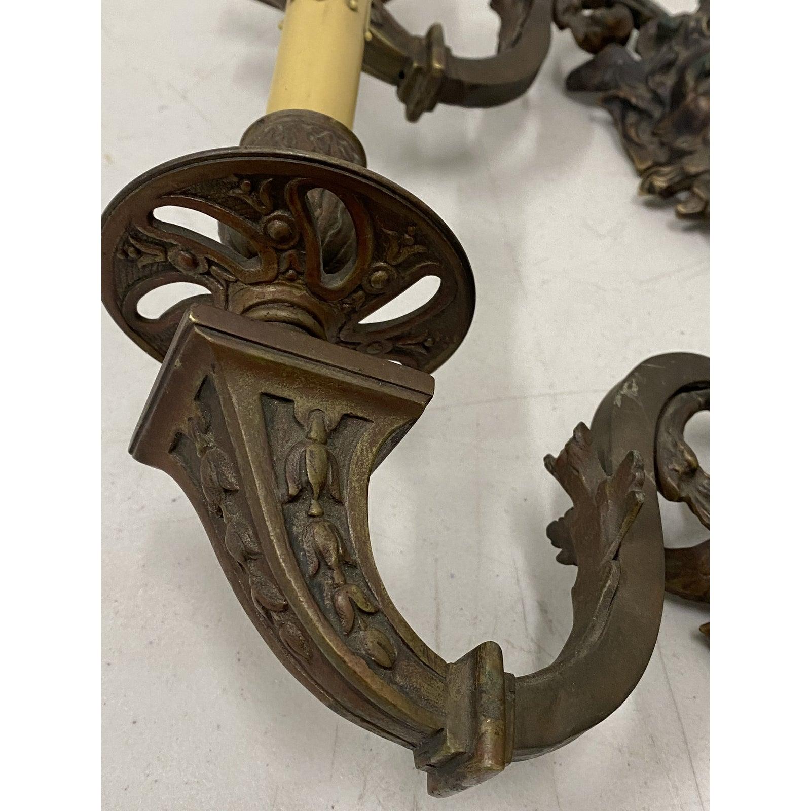 Pair of Early 20th Century Cast Bronze Sconces For Sale 3