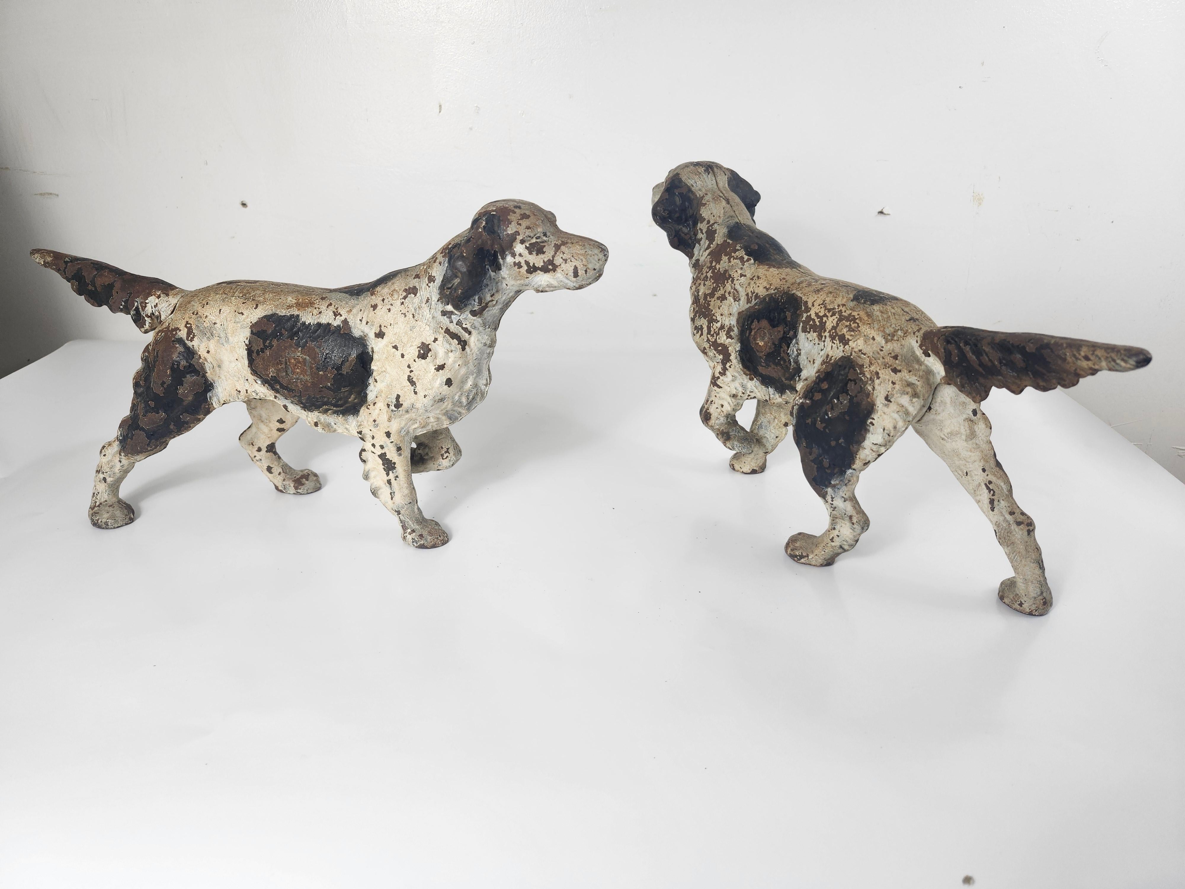 Metà XX secolo Coppia di setter inglesi in ghisa dei primi del Novecento Hubley in vendita