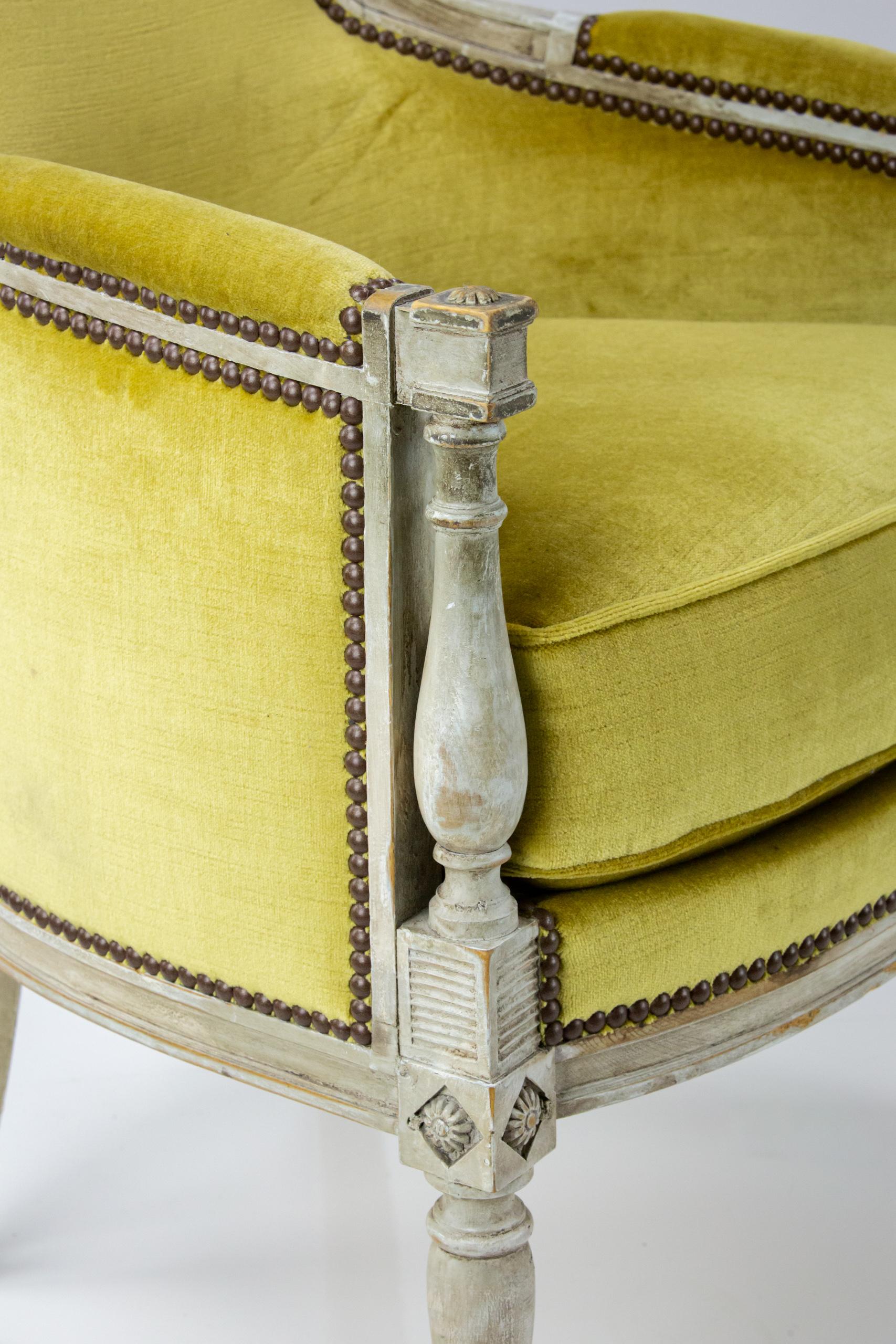 Pair of Early 20th Century Chateau Bergere Chairs 5