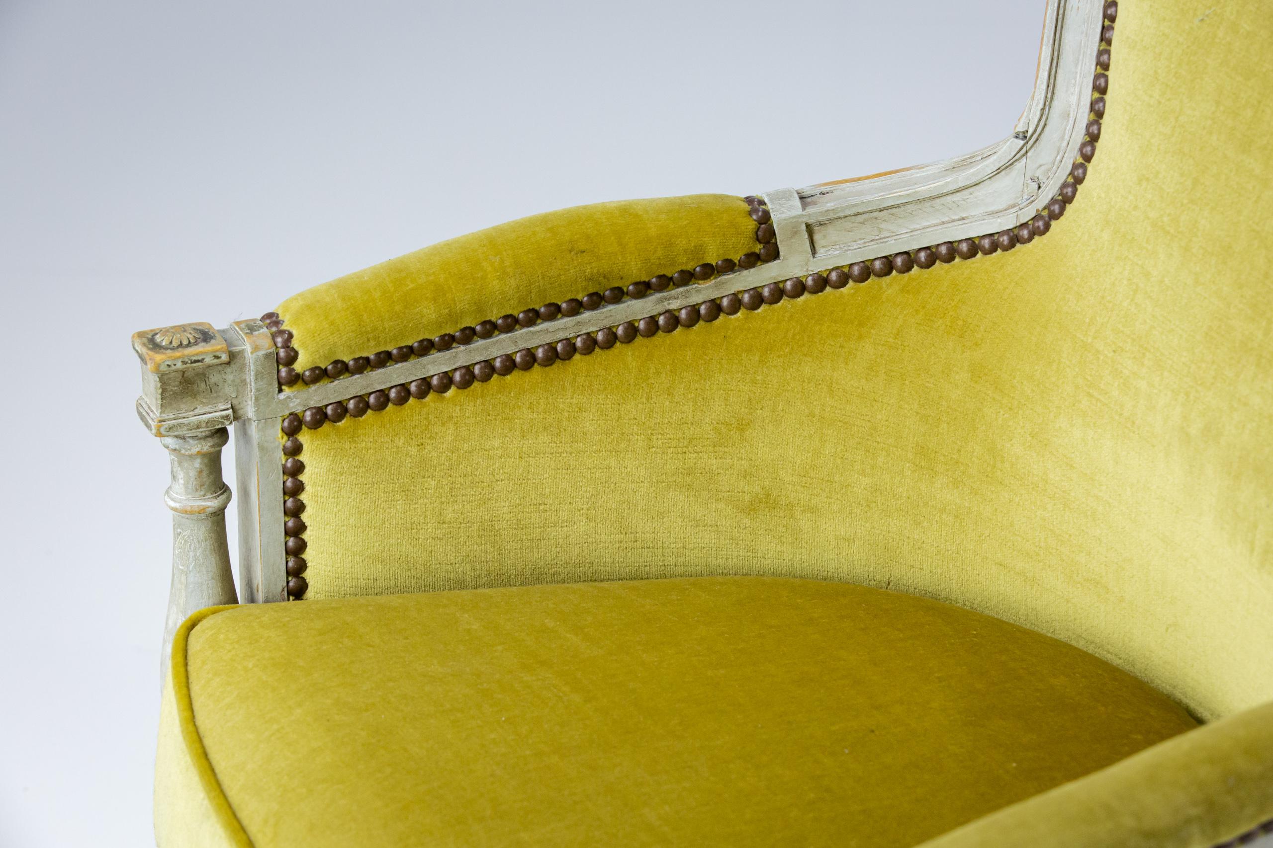 Pair of Early 20th Century Chateau Bergere Chairs 6