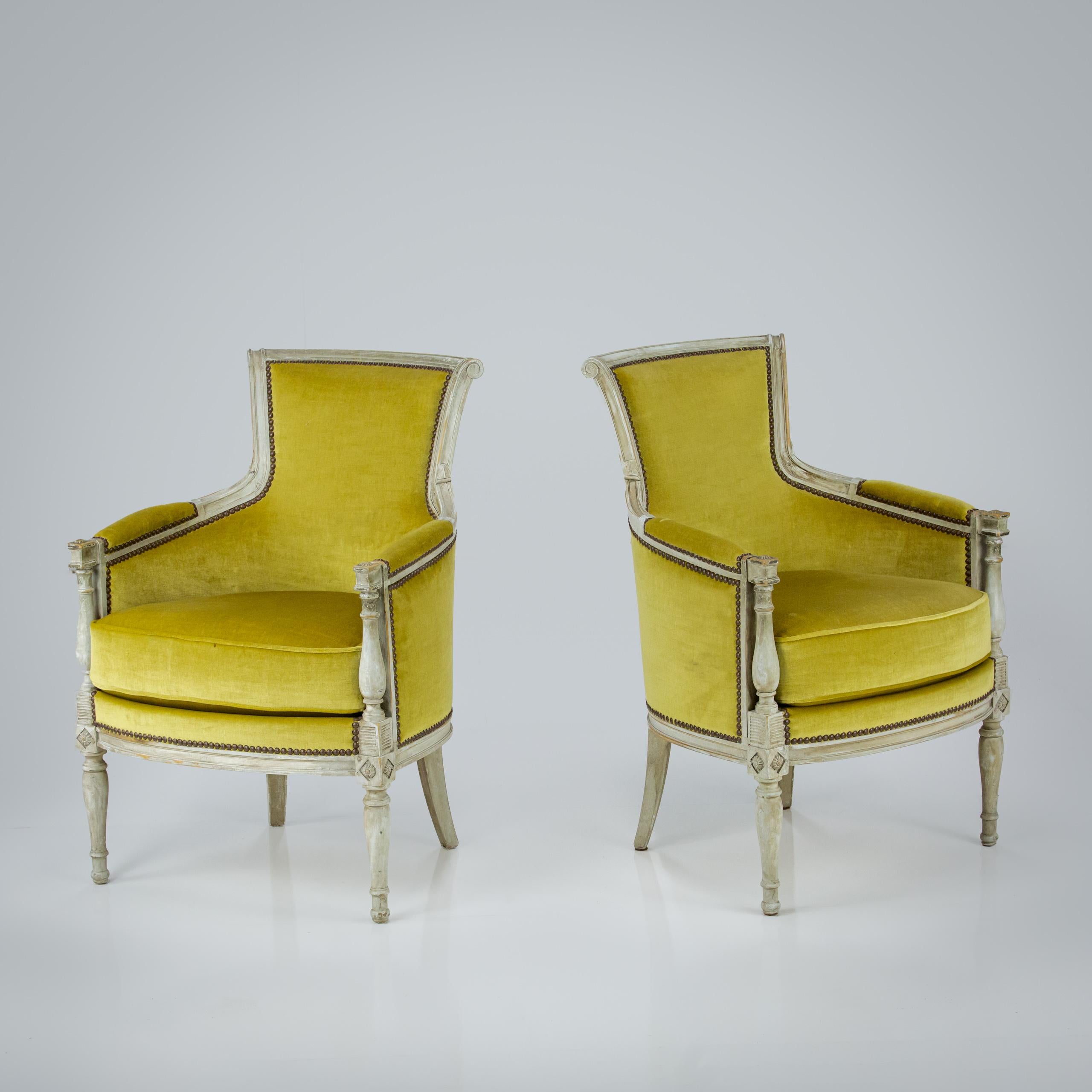 French Pair of Early 20th Century Chateau Bergere Chairs