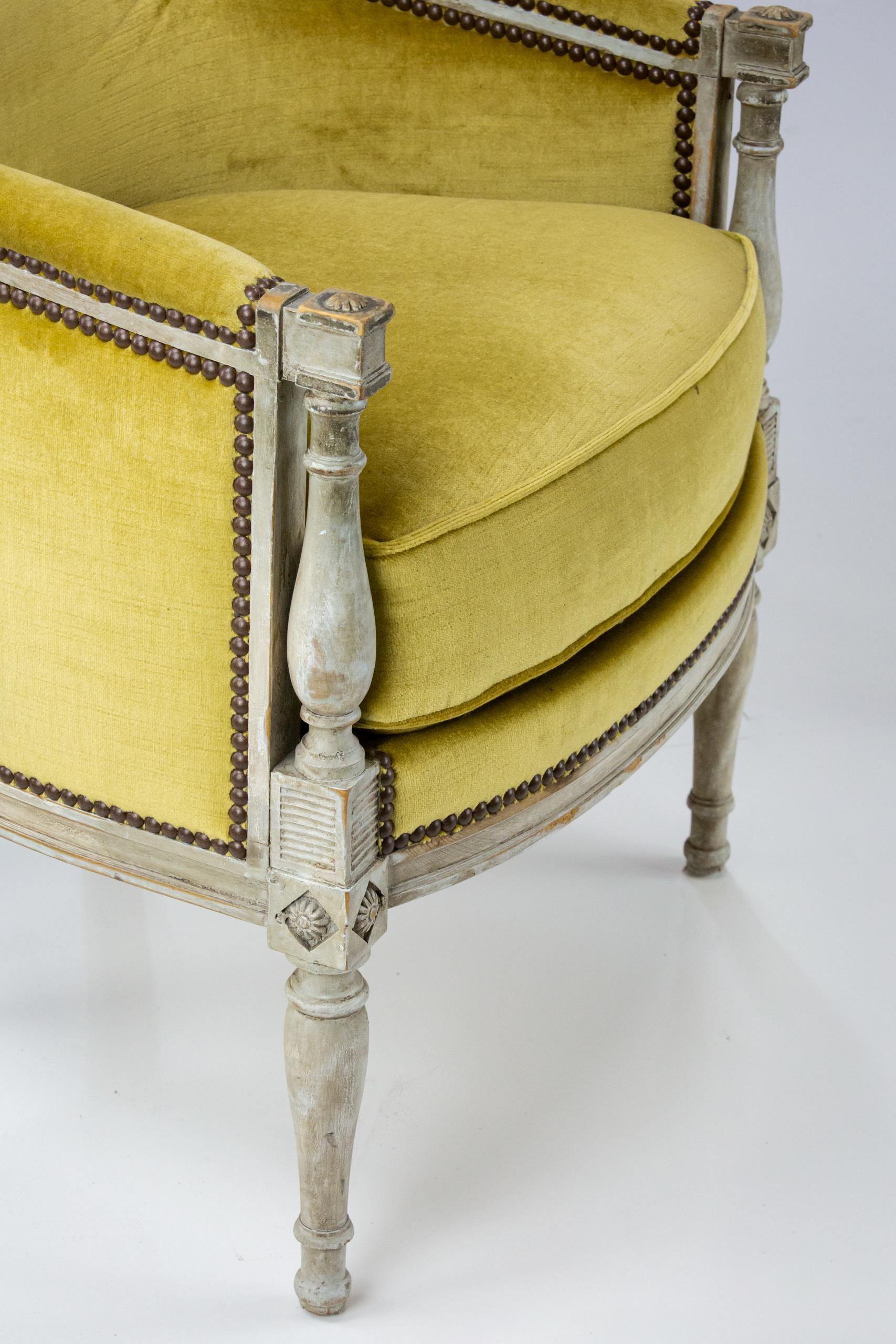 Pair of Early 20th Century Chateau Bergere Chairs 3