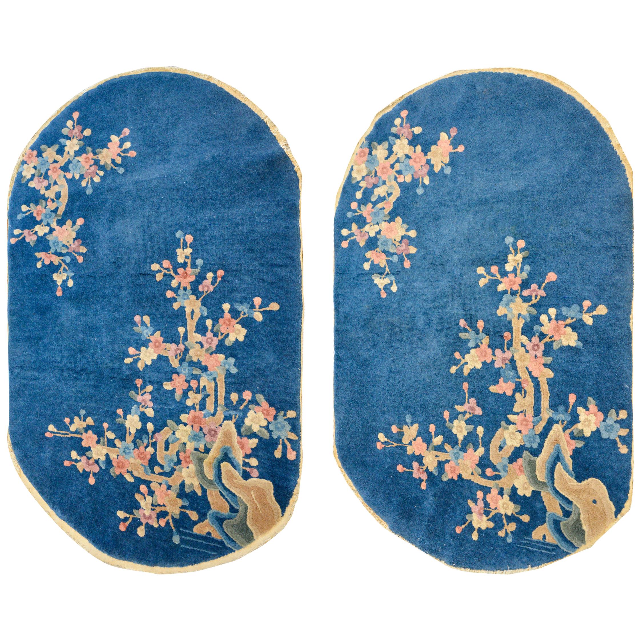 Pair of Early 20th Century Chinese Art Deco Oval Rugs For Sale