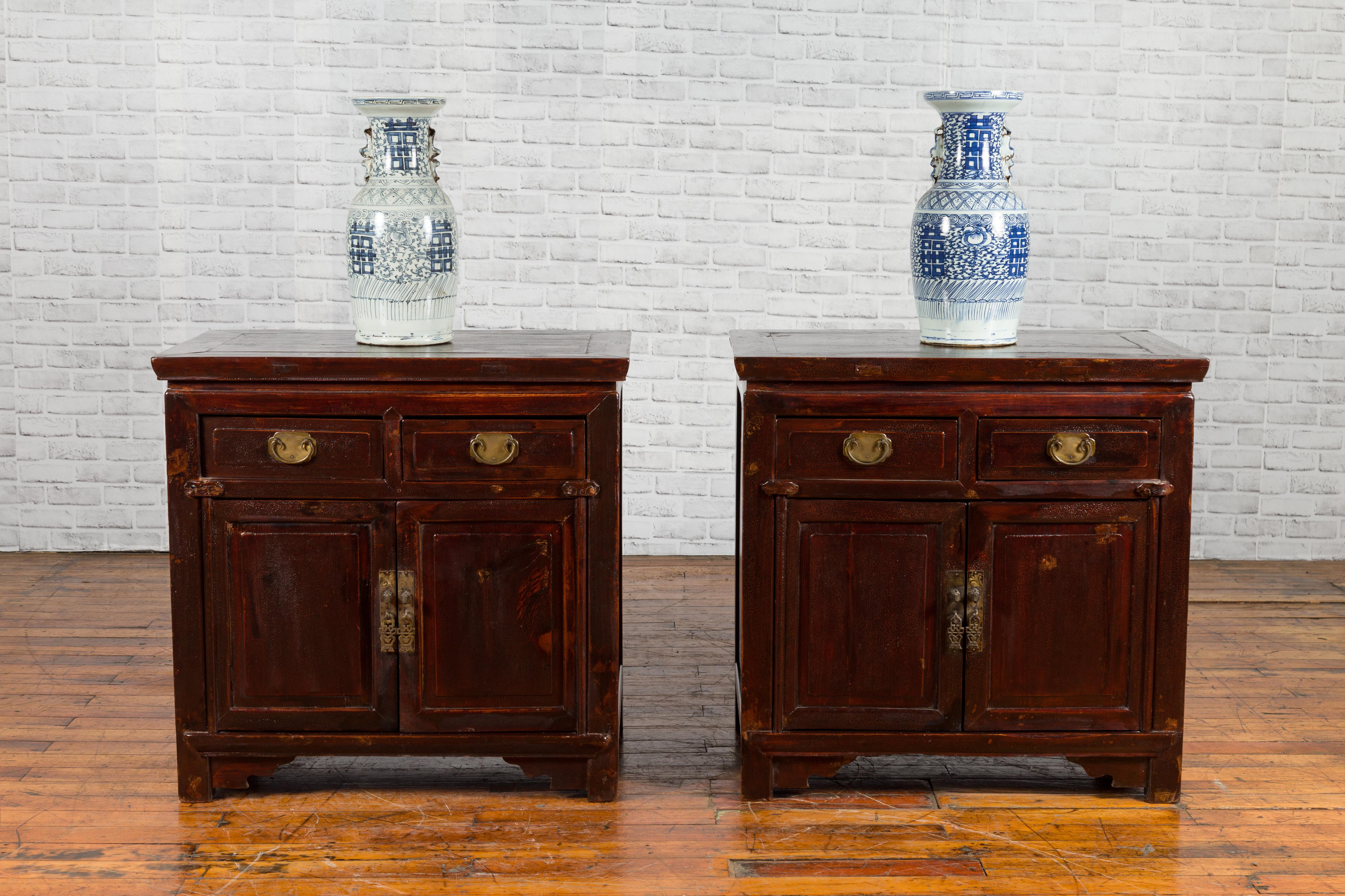 Pair of Early 20th Century Chinese Bedside Cabinets with Reddish Brown Lacquer In Good Condition In Yonkers, NY
