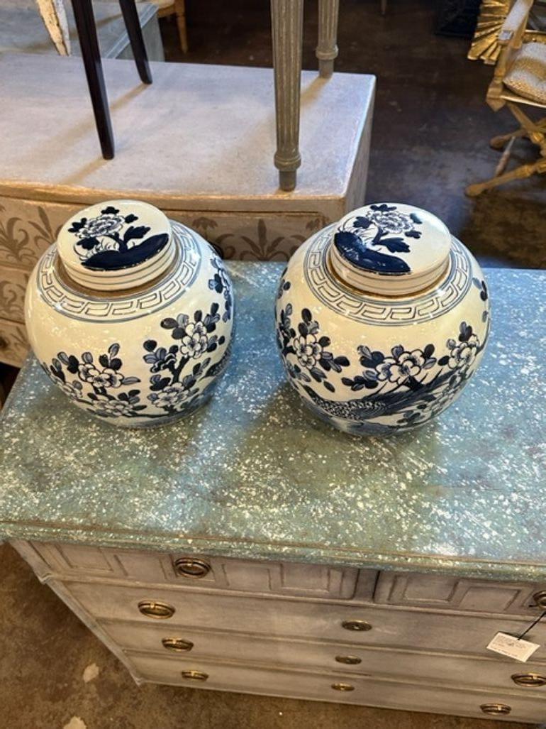 Paire de pots à gingembre chinois bleu et blanc du début du 20e siècle Bon état - En vente à Dallas, TX