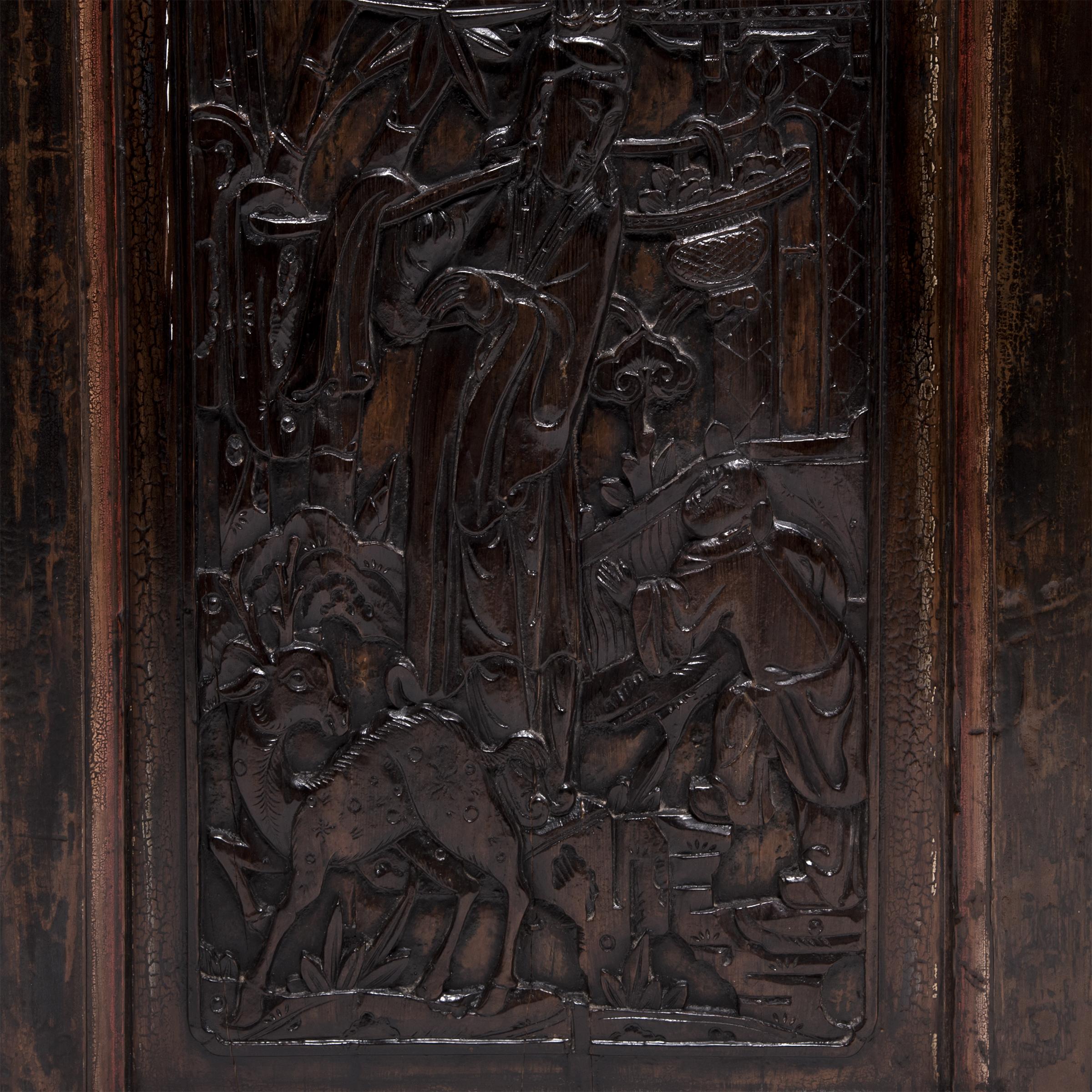 Pair of Chinese Carved Doors with Glass Window Panels, c. 1900 In Good Condition For Sale In Chicago, IL
