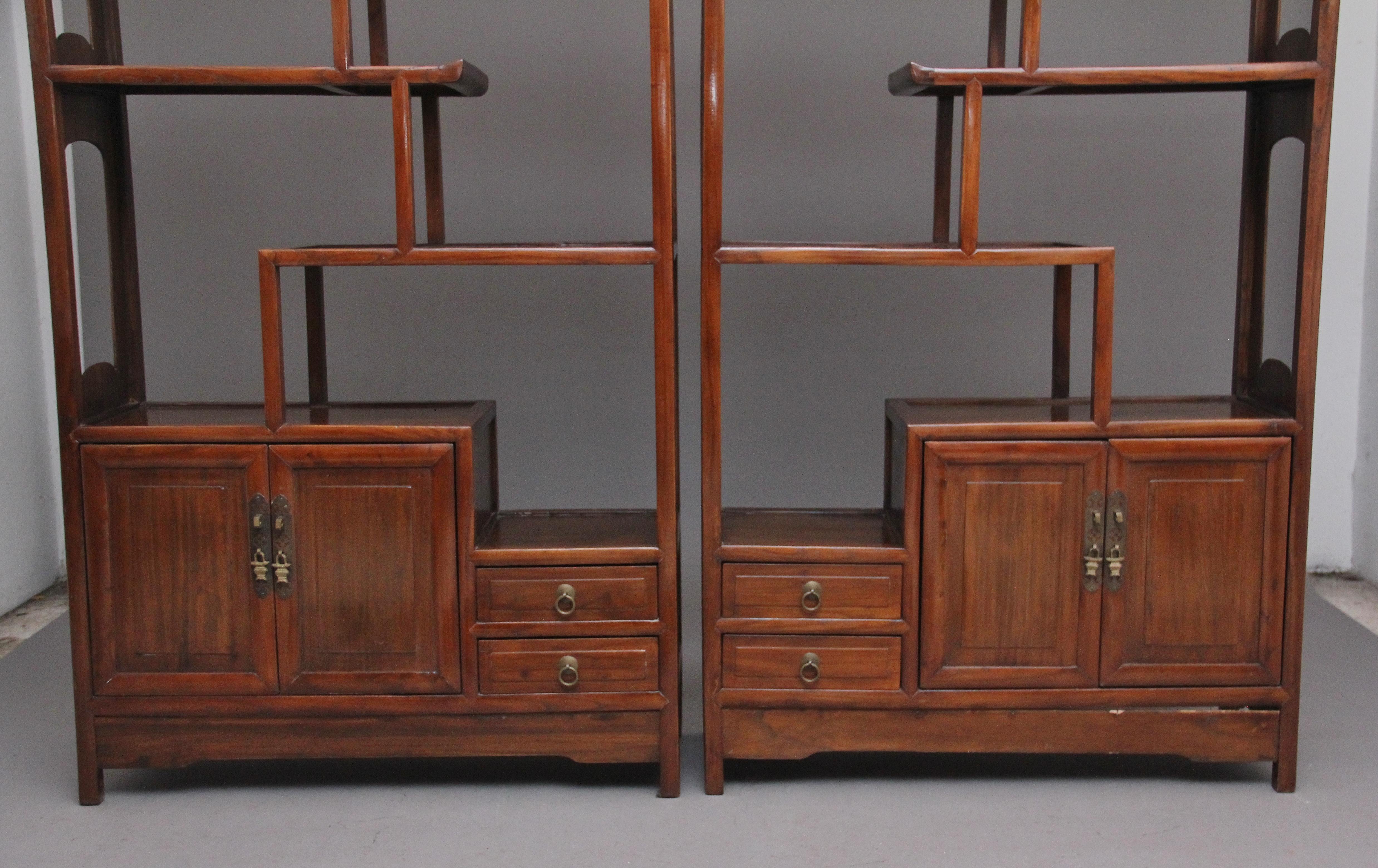 Pair of Early 20th Century Chinese Display Cabinets For Sale 2