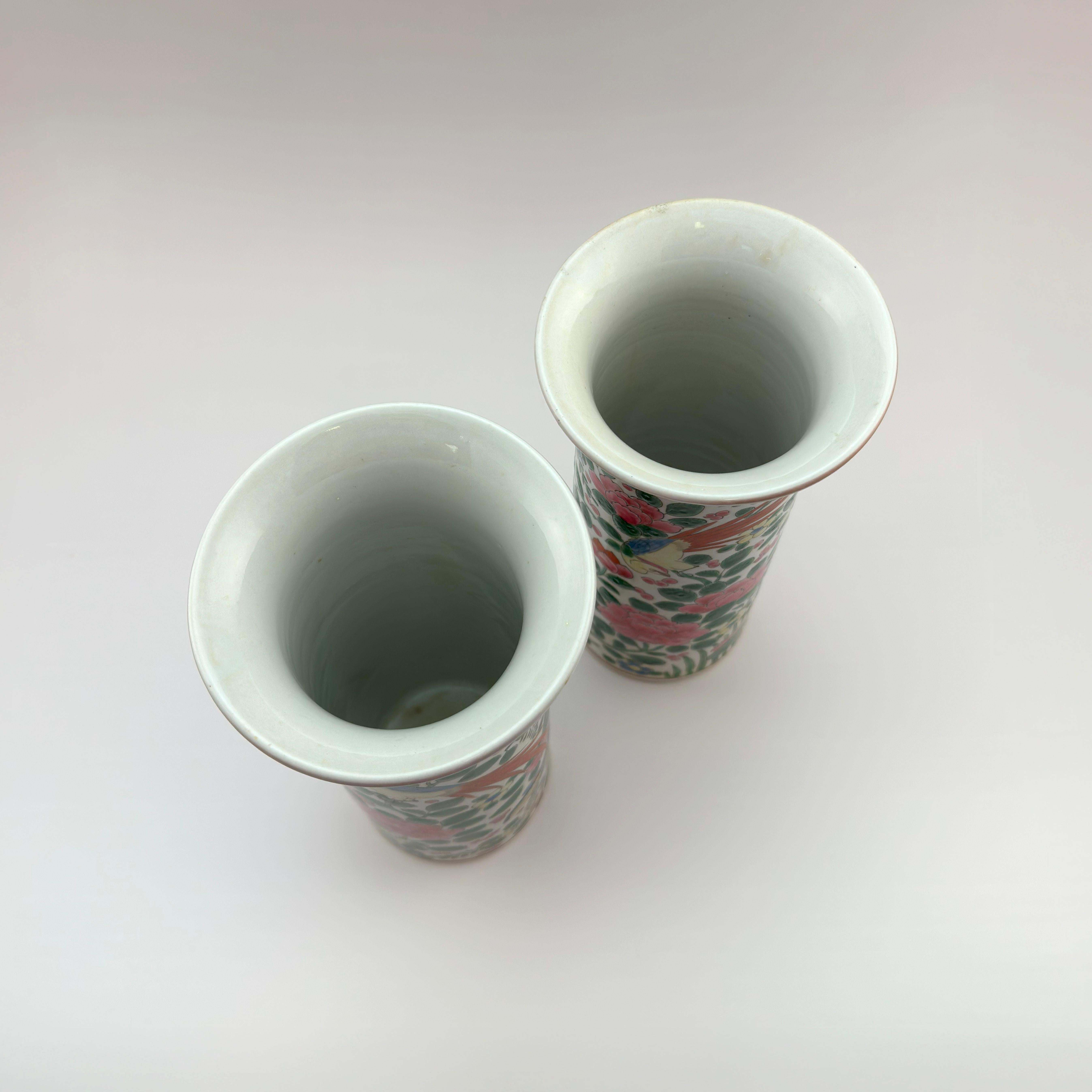 Pair of Early 20th Century Chinese Export Porcelain Famille Rose Spill Vases For Sale 4