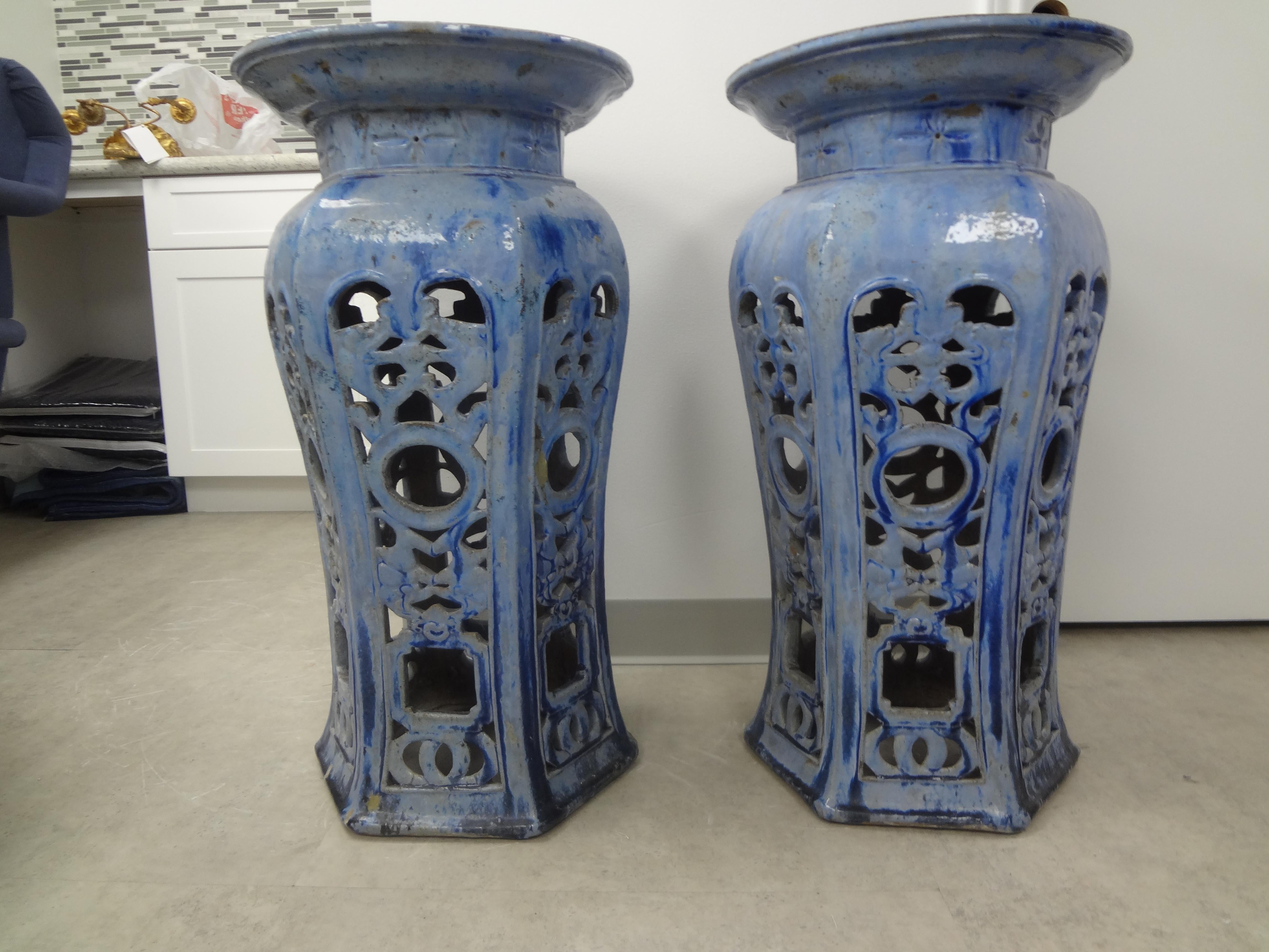Pair of Early 20th Century Chinese Glazed Terra Cotta Pedestals or Stands For Sale 7
