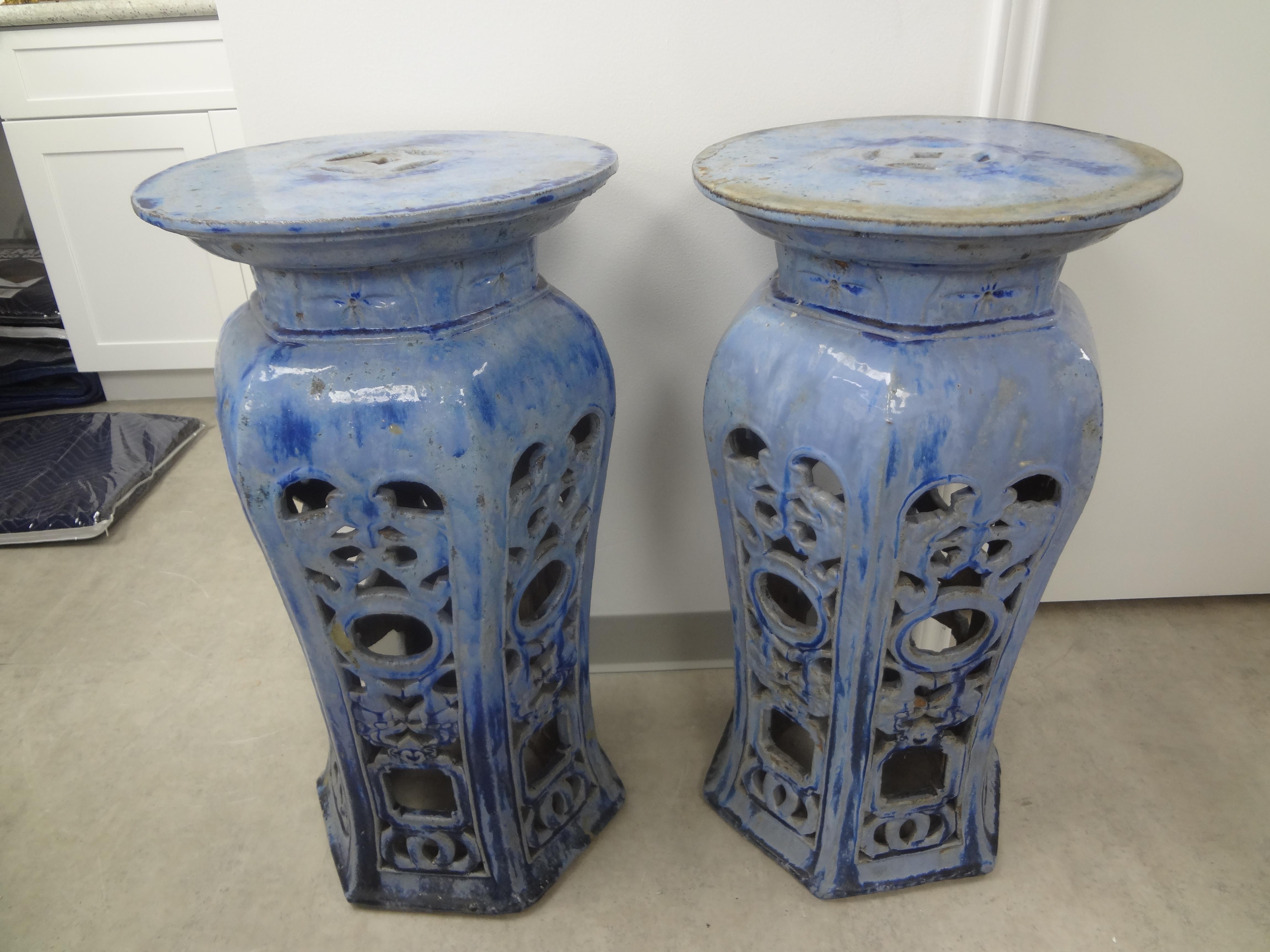 Pair of Early 20th Century Chinese Glazed Terra Cotta Pedestals or Stands For Sale 2