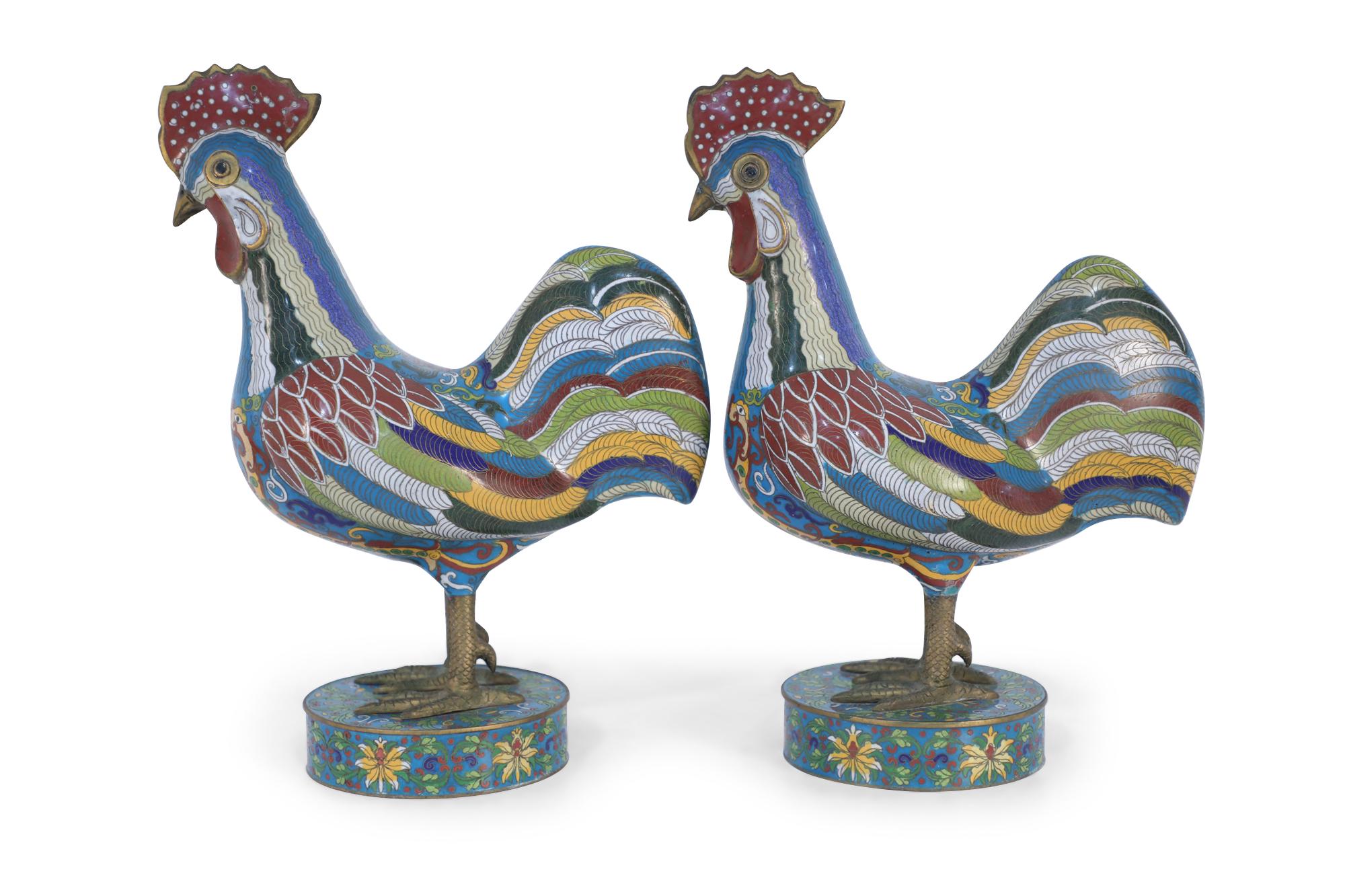 Pair of Early 20th Century Chinese Multi-Colored Cloisonne Rooster Sculptures In Good Condition For Sale In New York, NY