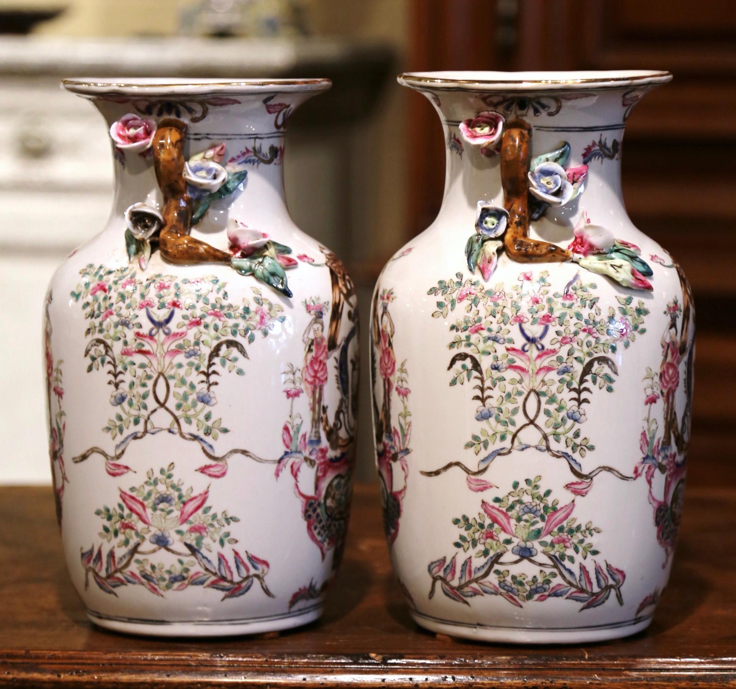 Pair of Early 20th Century Chinese Painted and Gilt Barbotine Porcelain Vases 3