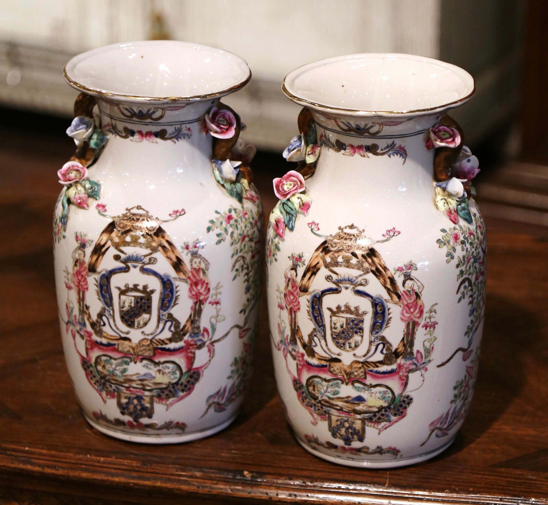 Pair of Early 20th Century Chinese Painted and Gilt Barbotine Porcelain Vases 5
