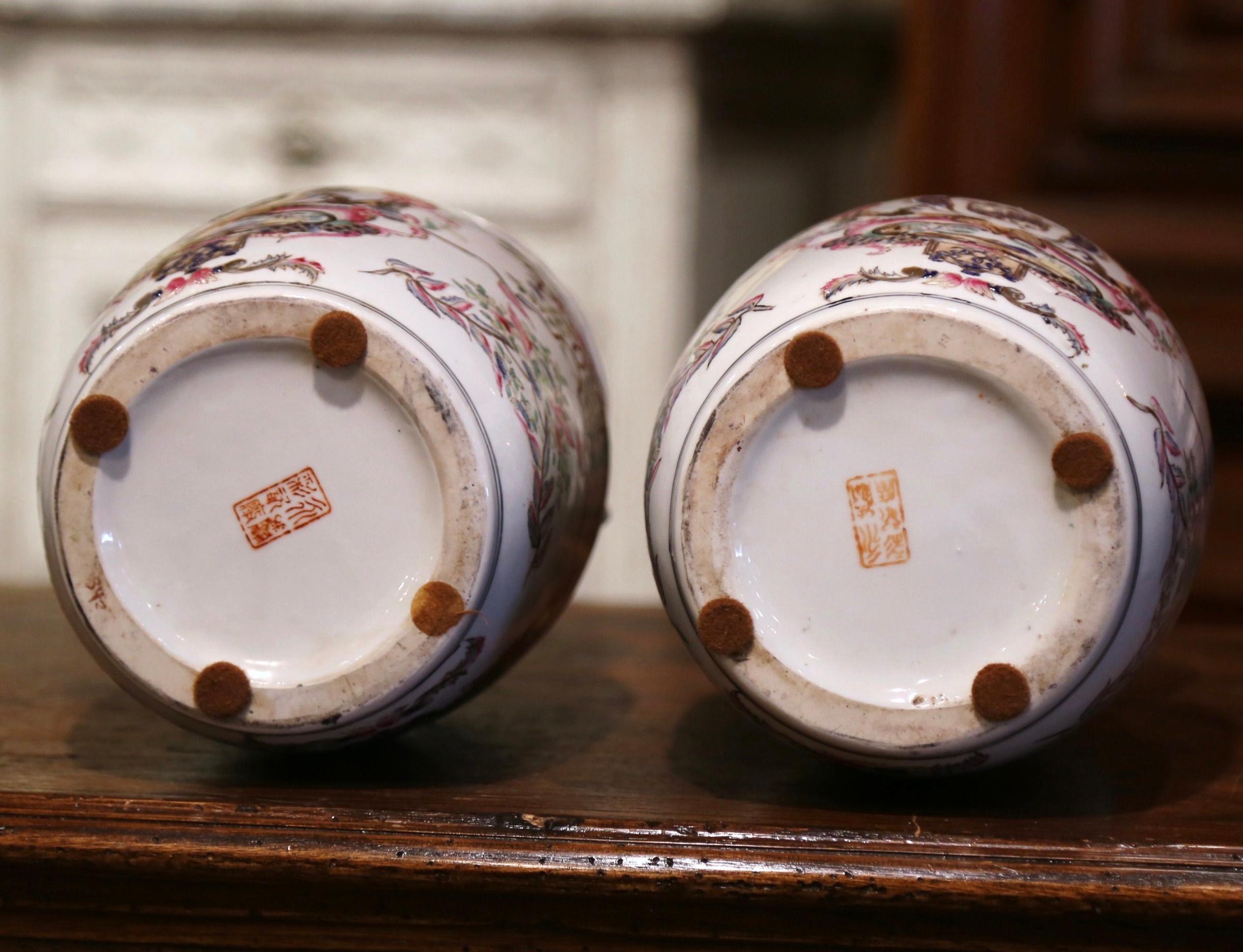 Pair of Early 20th Century Chinese Painted and Gilt Barbotine Porcelain Vases 6