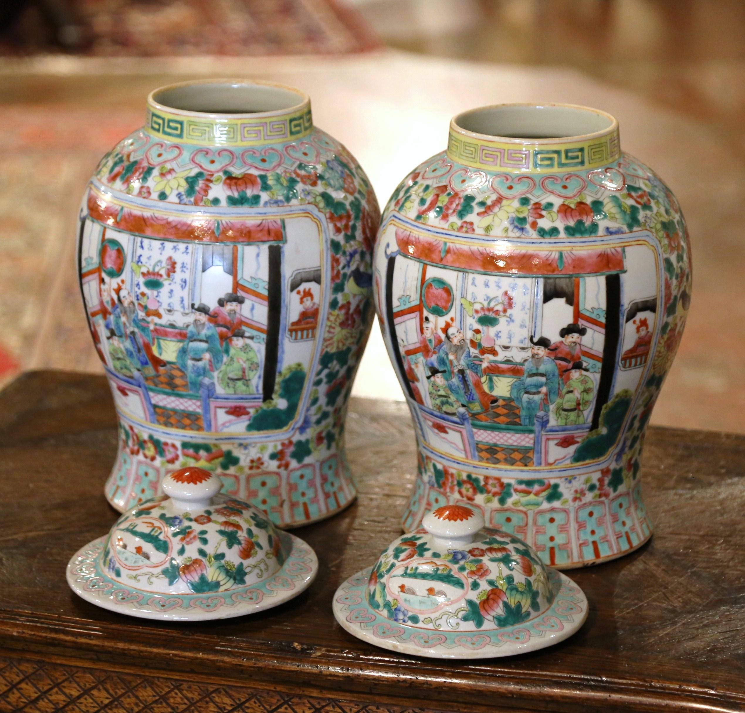 Pair of Early 20th Century Chinese Painted Famille Rose Porcelain Lidded Jars 7