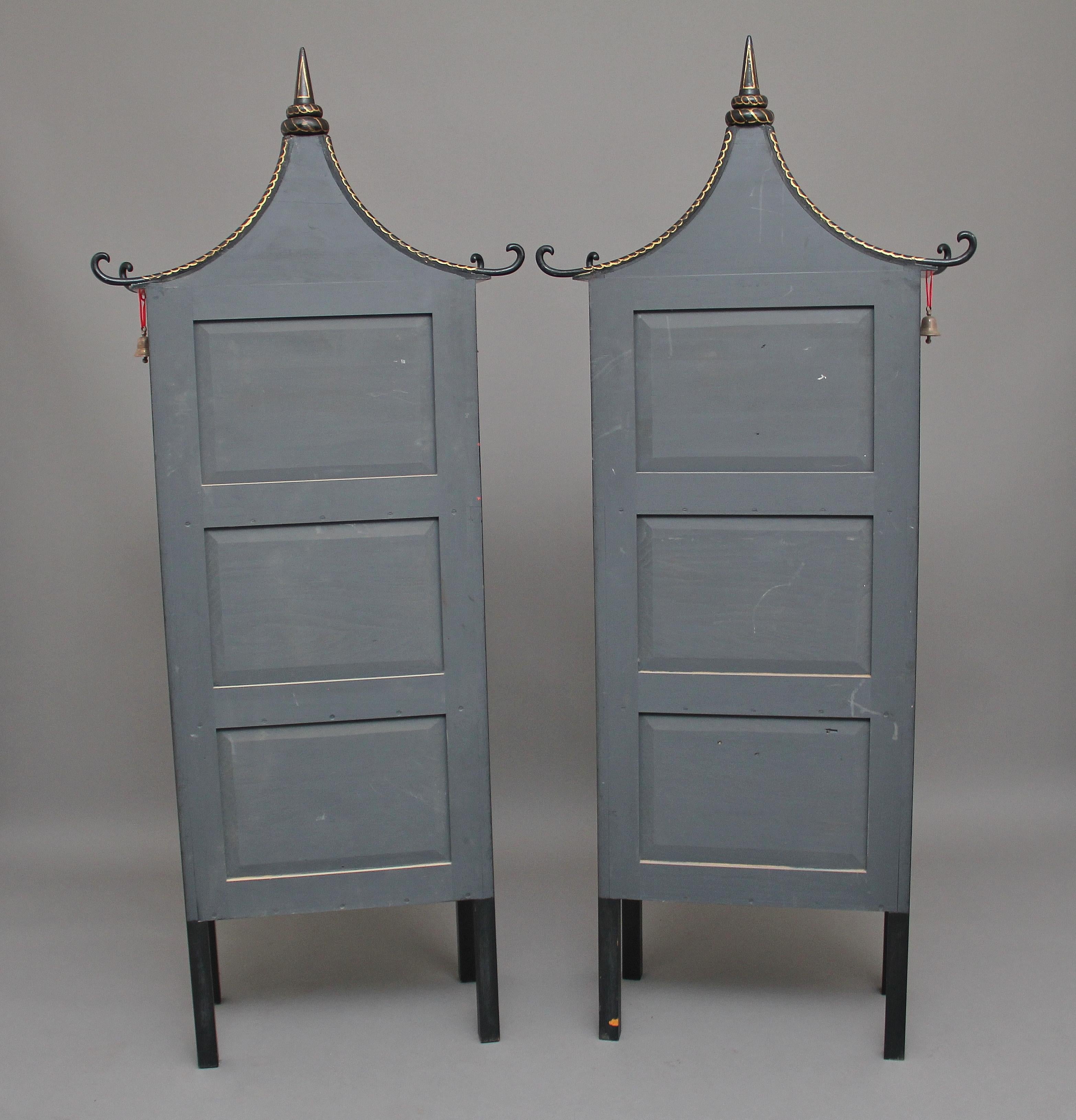 British Pair of Early 20th Century Chinoiserie Open Cabinets