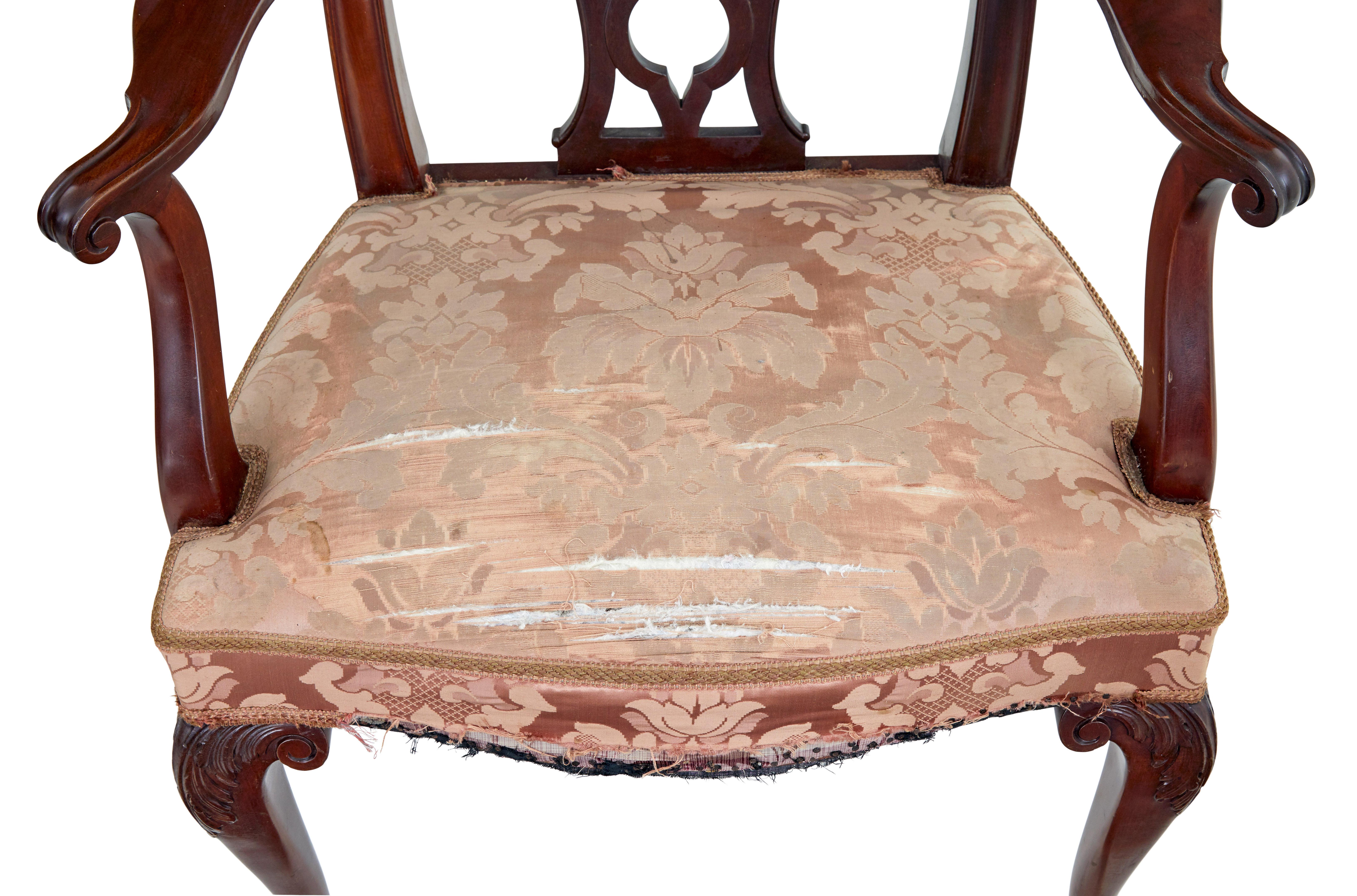 Suédois Paire de fauteuils Chippendale du début du 20e siècle en vente