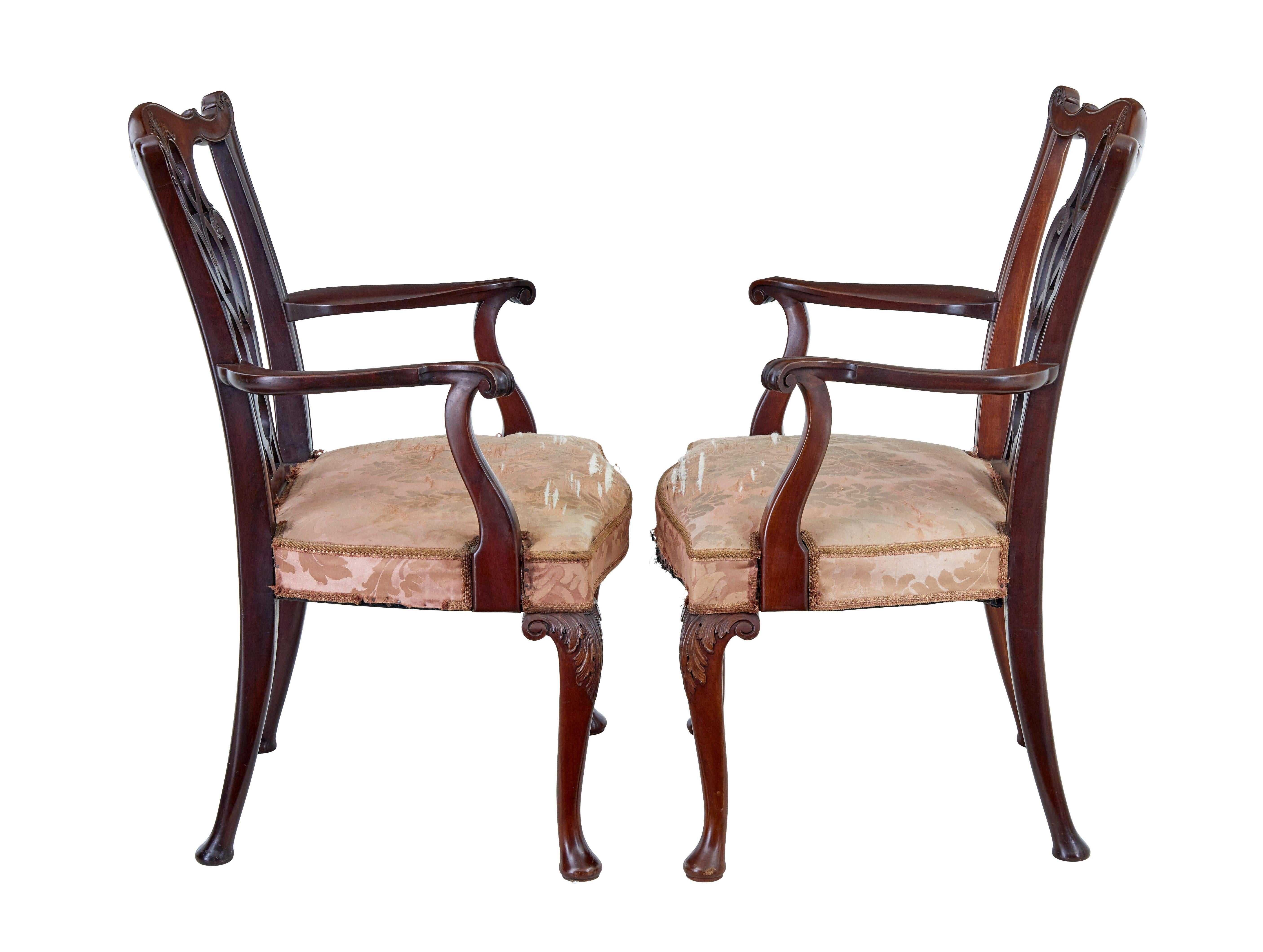 Acajou Paire de fauteuils Chippendale du début du 20e siècle en vente
