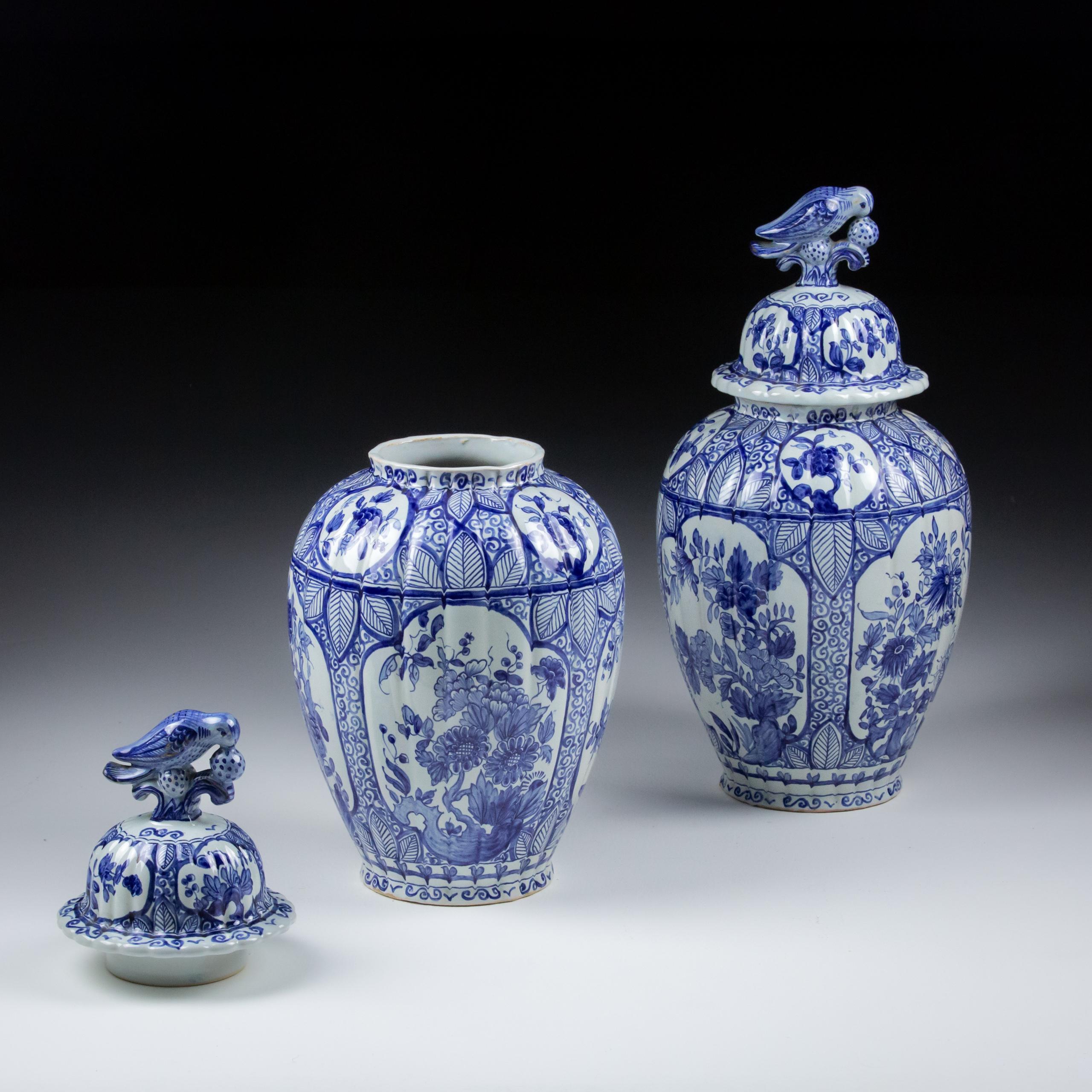 Pair of Early 20th Century Covered Delft Desvres Vase For Sale 2