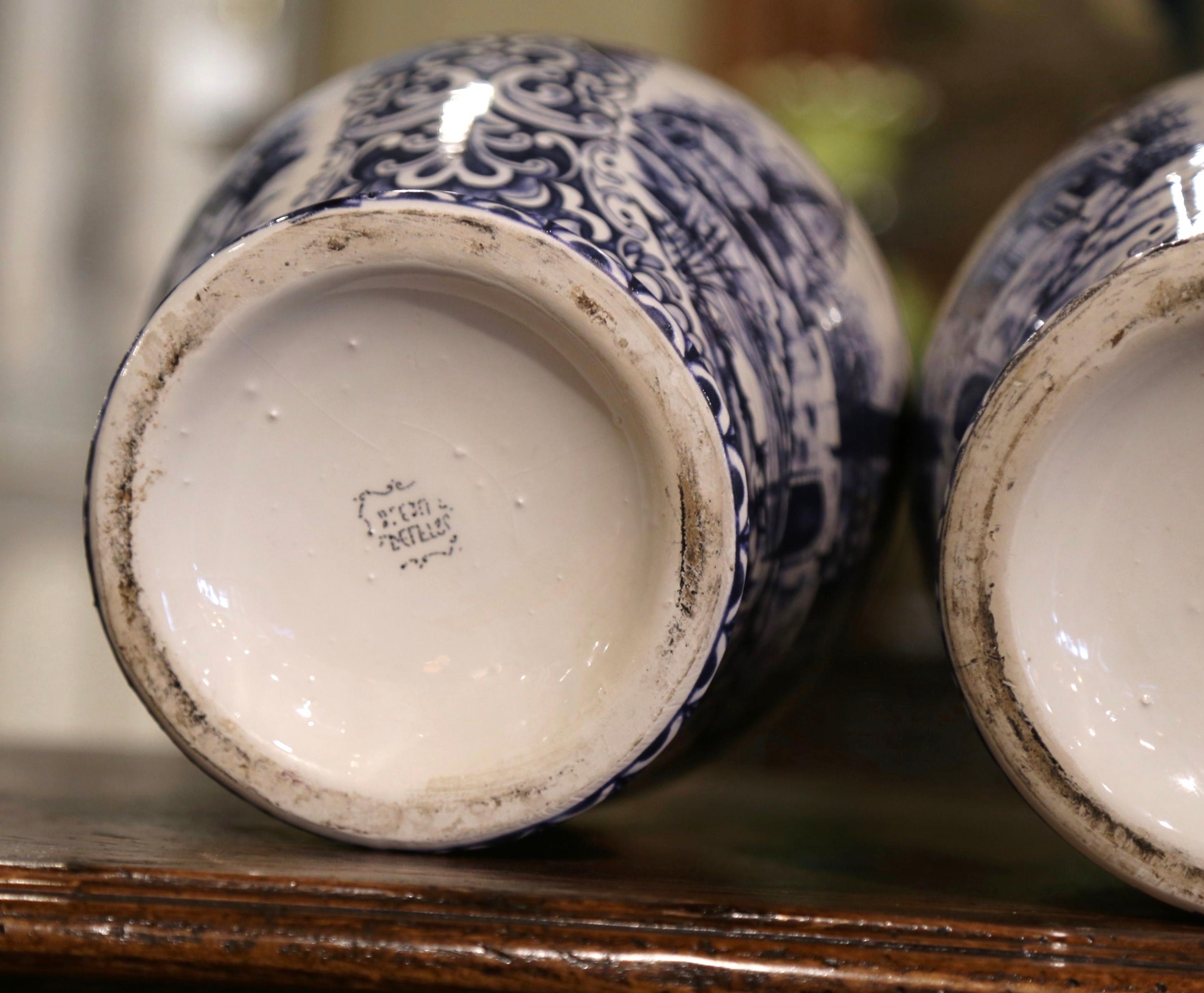 Pair of Early 20th Century Dutch Blue and White Hand Painted Faience Delft Vases For Sale 6