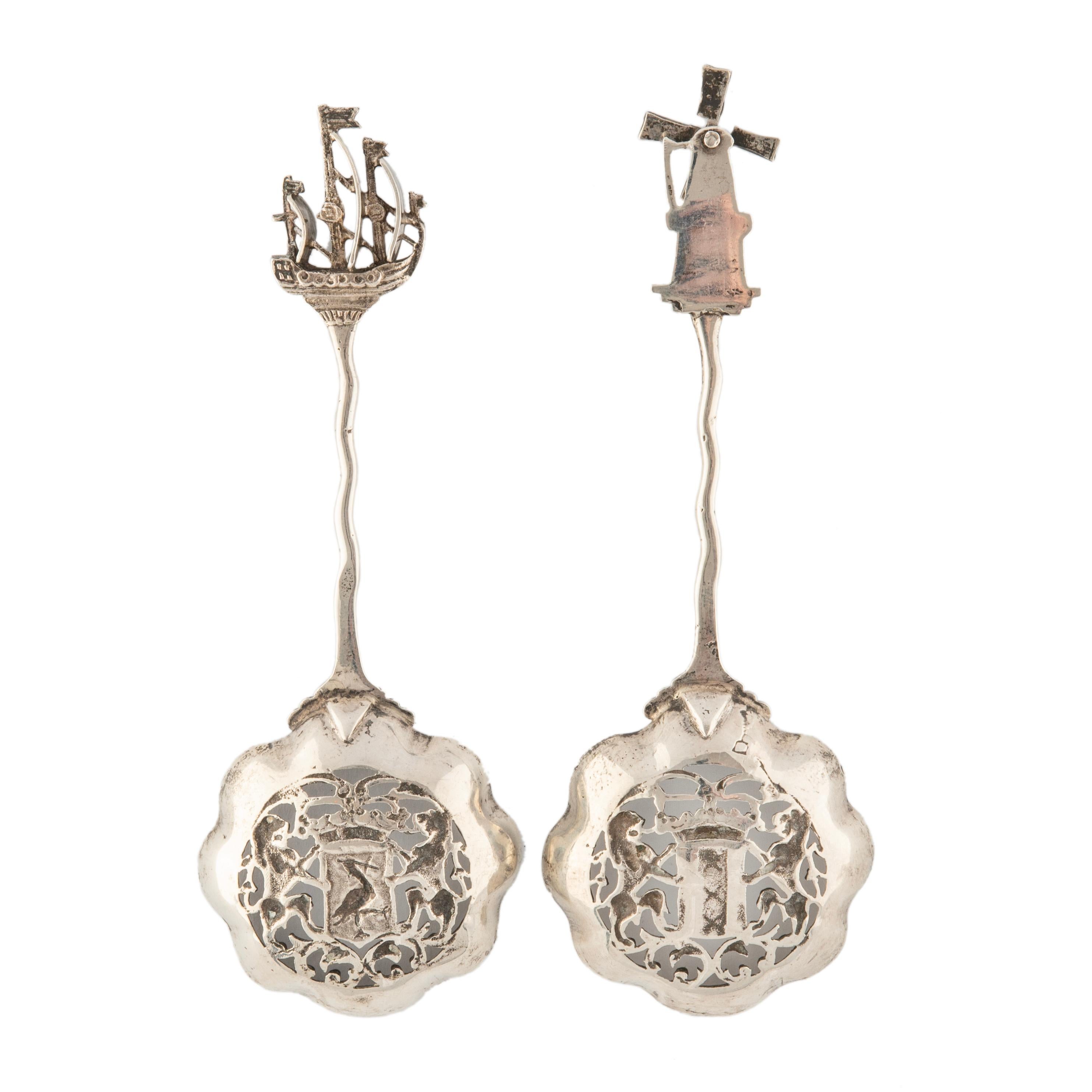 Paar niederländische Souvenir-Löffel aus Silber des frühen 20. Jahrhunderts im Zustand „Gut“ im Angebot in St. Catharines, ON
