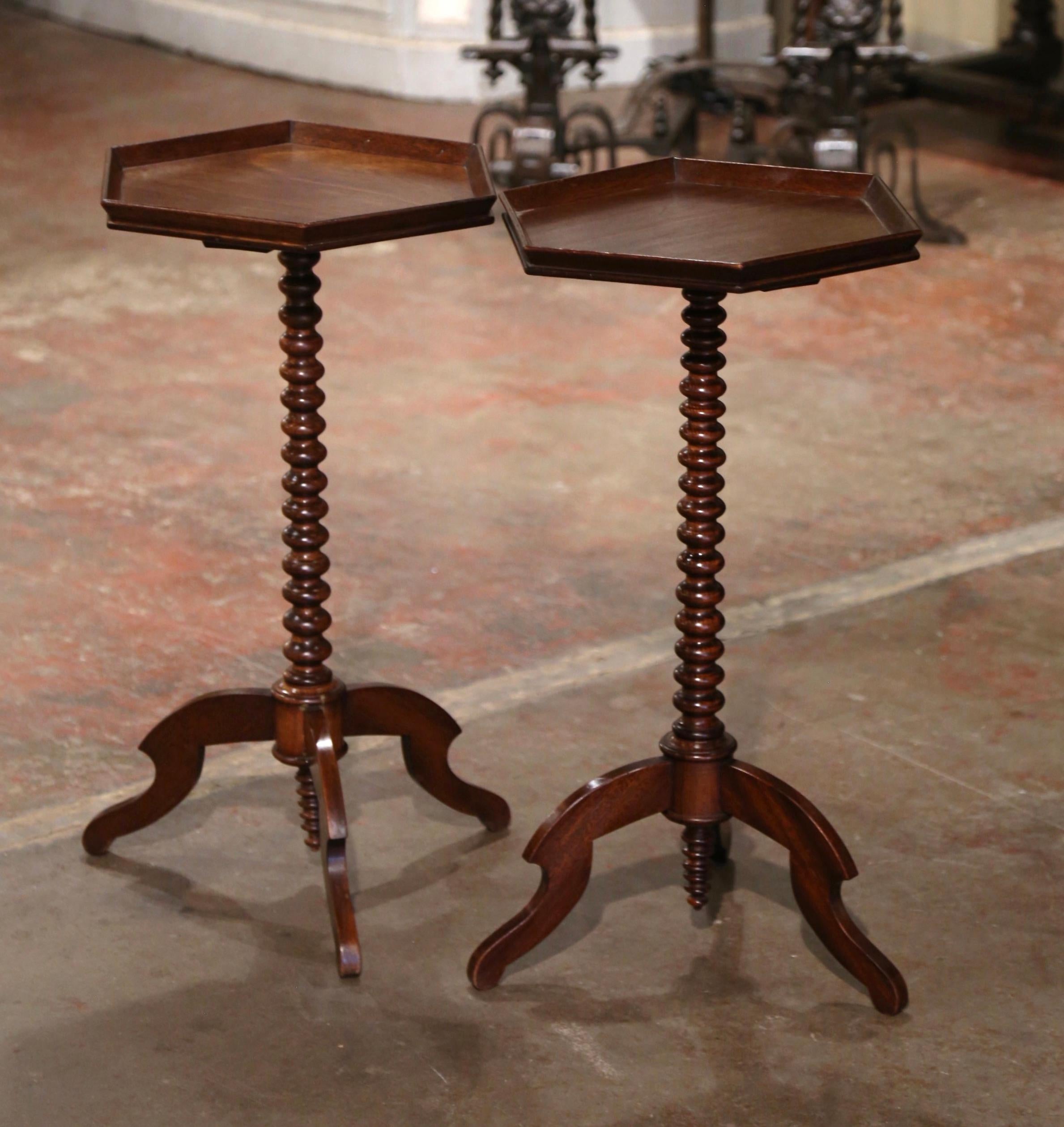 Pair of Early 20th Century English Carved Walnut Hexagonal Martini Side Tables  For Sale 1