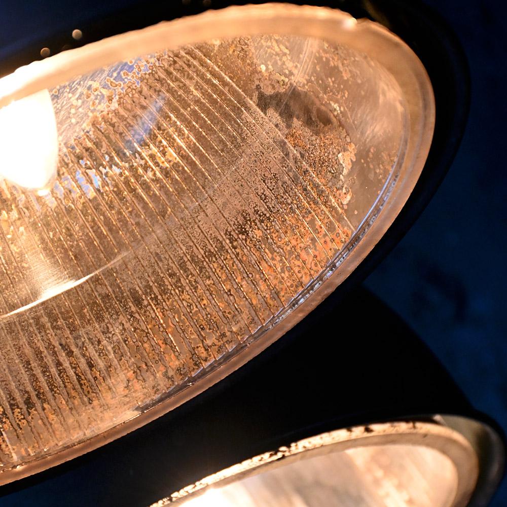 Coppia di luci di fabbrica in rame e vetro dei primi del Novecento inglese in vendita 3