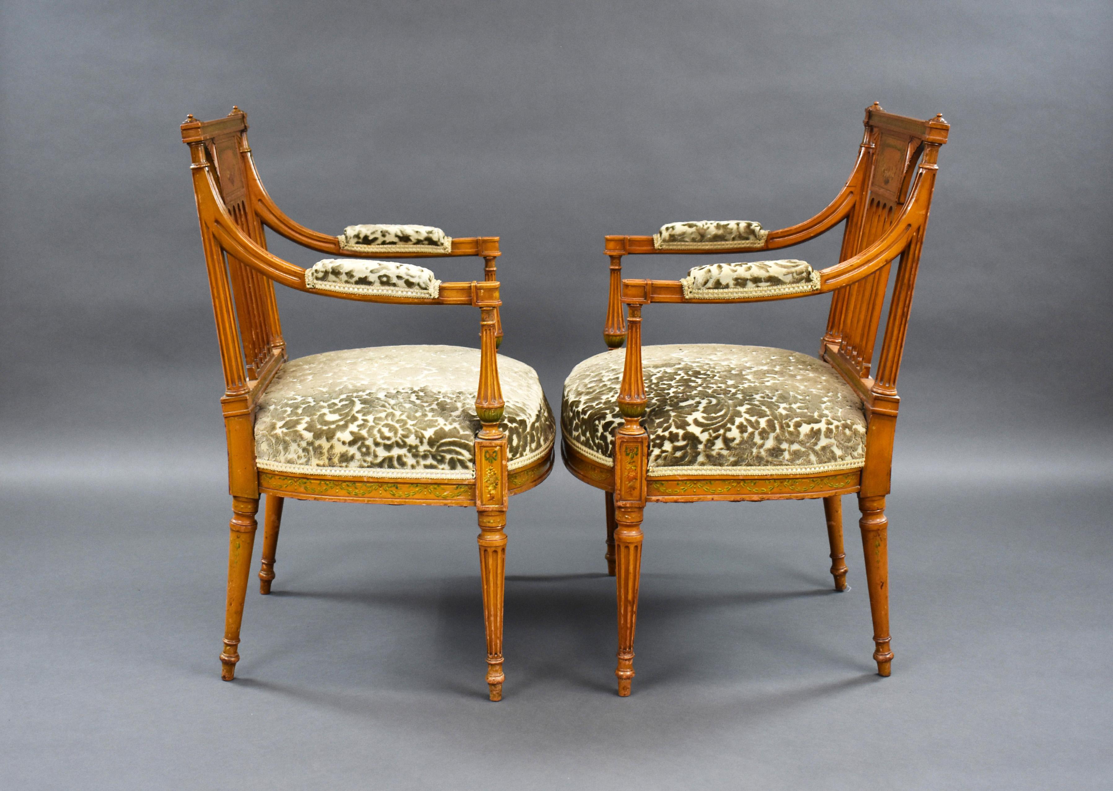 Pair of Early 20th Century English Edwardian Hand Painted Satinwood Armchairs For Sale 2
