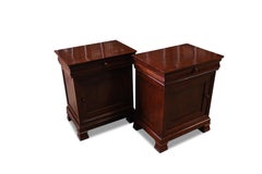 Pair of Early 20th Century English Mahogany Bedside Tables with Single Drawer