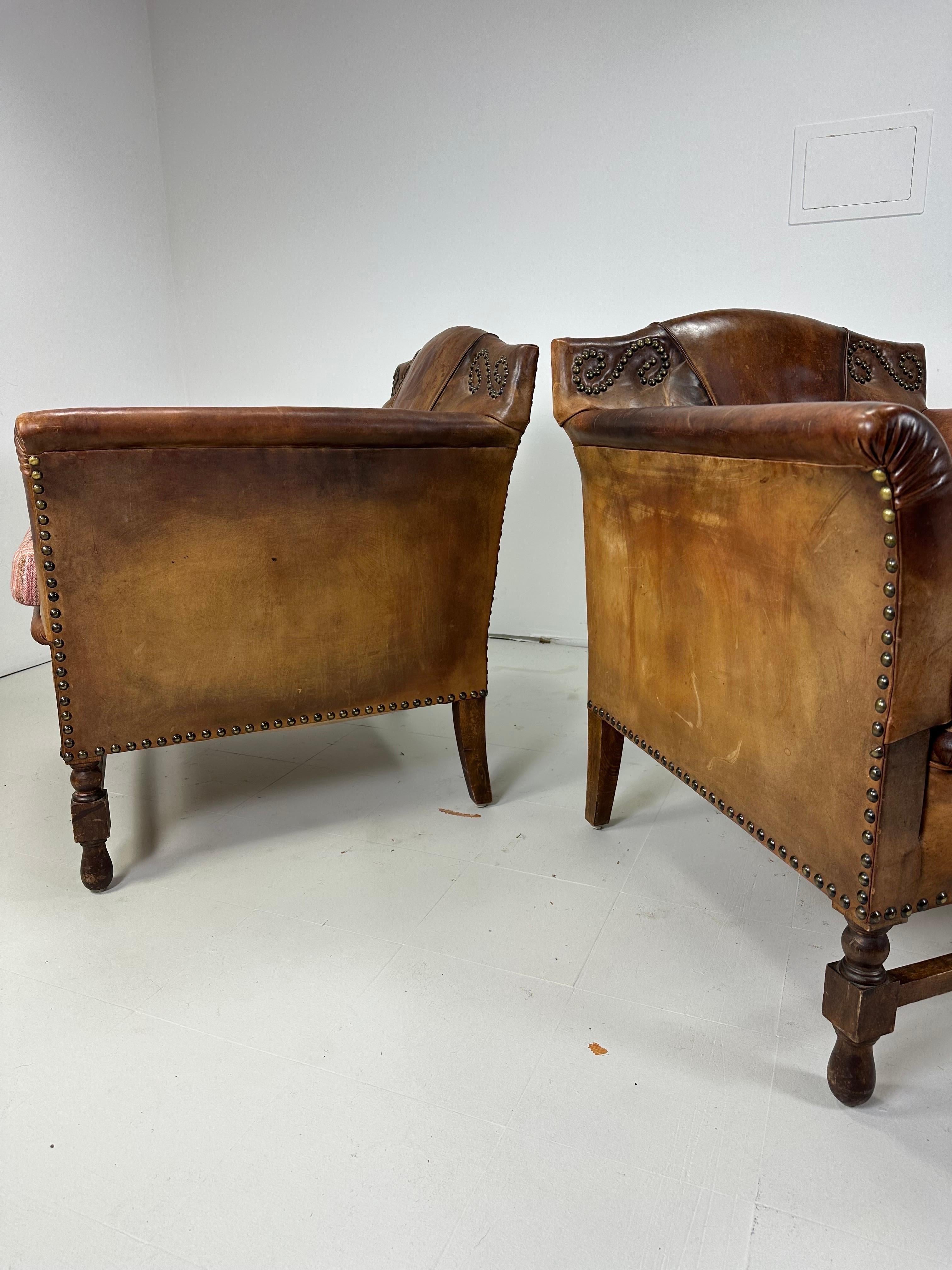 Art Deco Pair of Early 20th Century European Leather Lounge Chairs For Sale