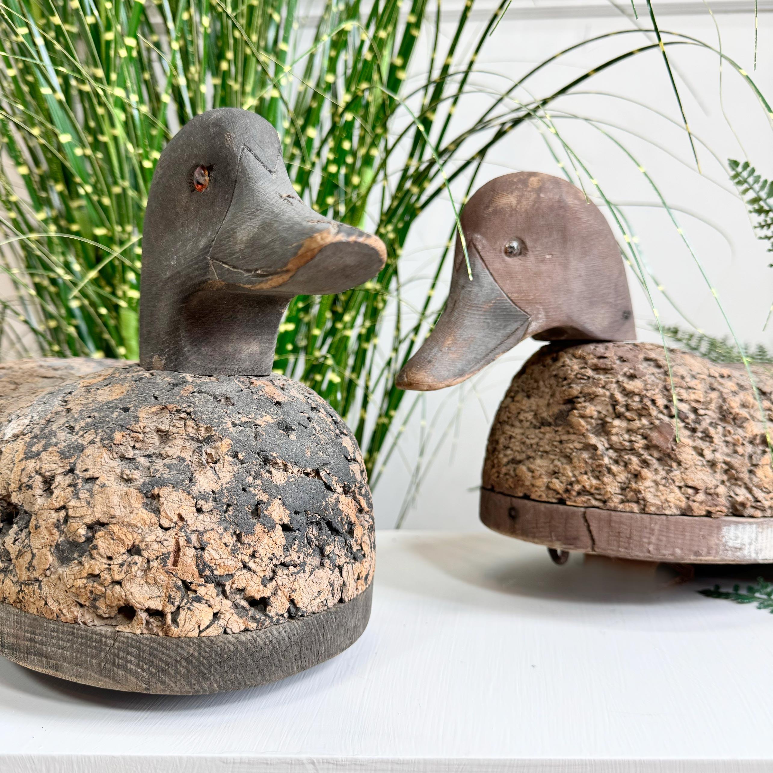 Pareja De Patos De Arte Popular De Principios Del Siglo XX Arte popular en venta