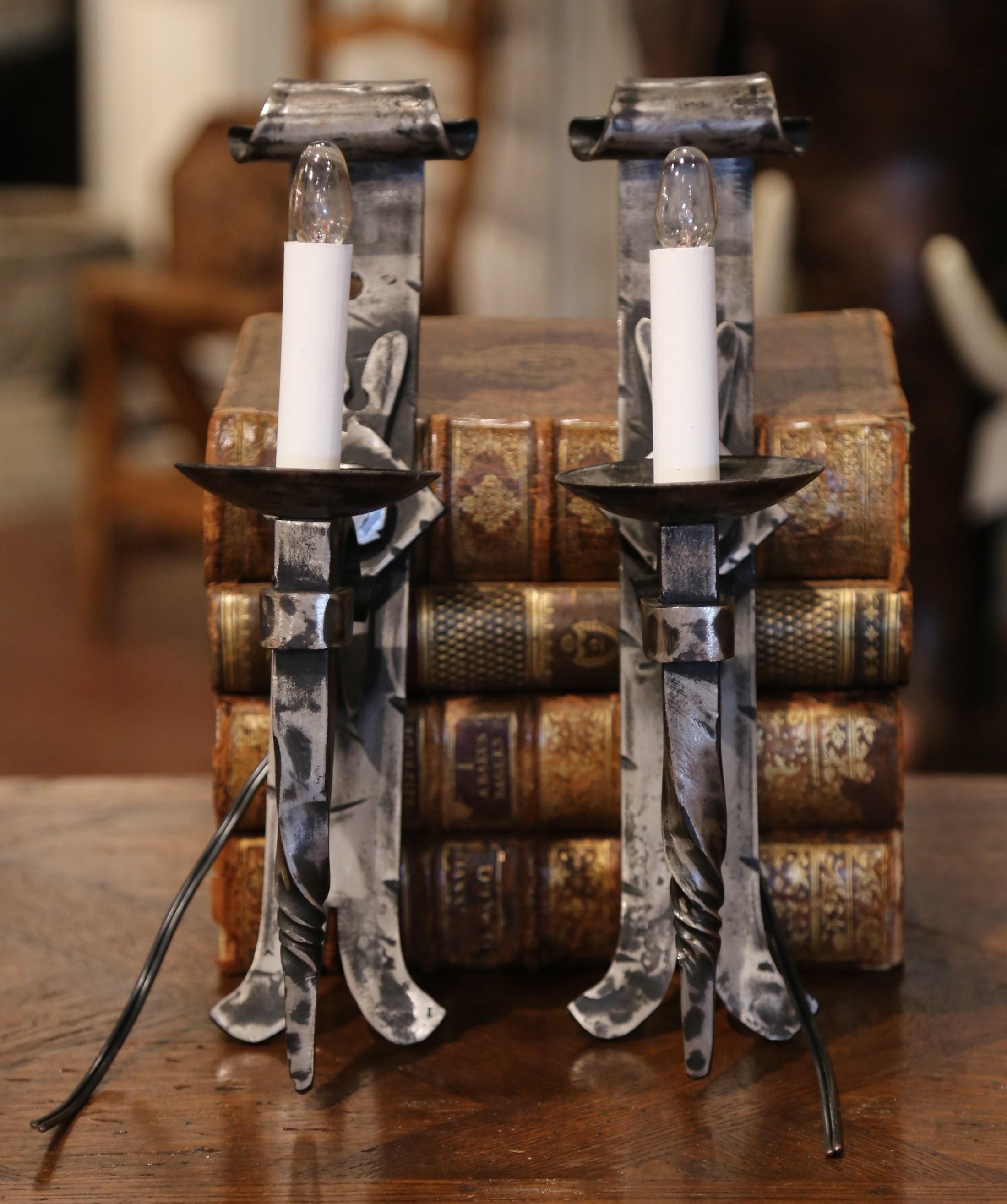 Pair of Early 20th Century Forged Polished Iron Wall Torchere Sconces In Excellent Condition For Sale In Dallas, TX