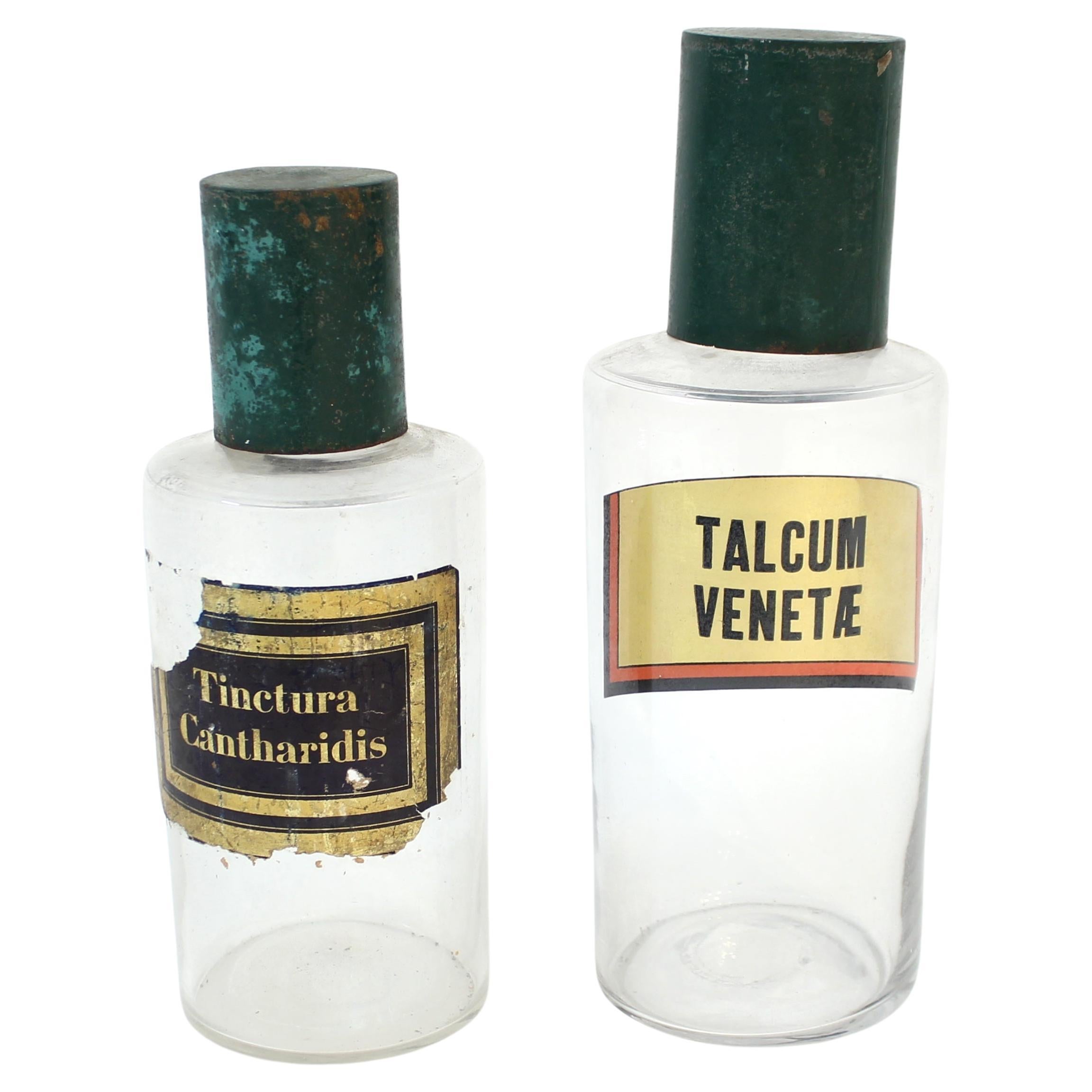 https://a.1stdibscdn.com/pair-of-early-20th-century-french-apothecary-bottles-ca-1930s-for-sale/f_34403/f_377013221703581864930/f_37701322_1703581865791_bg_processed.jpg